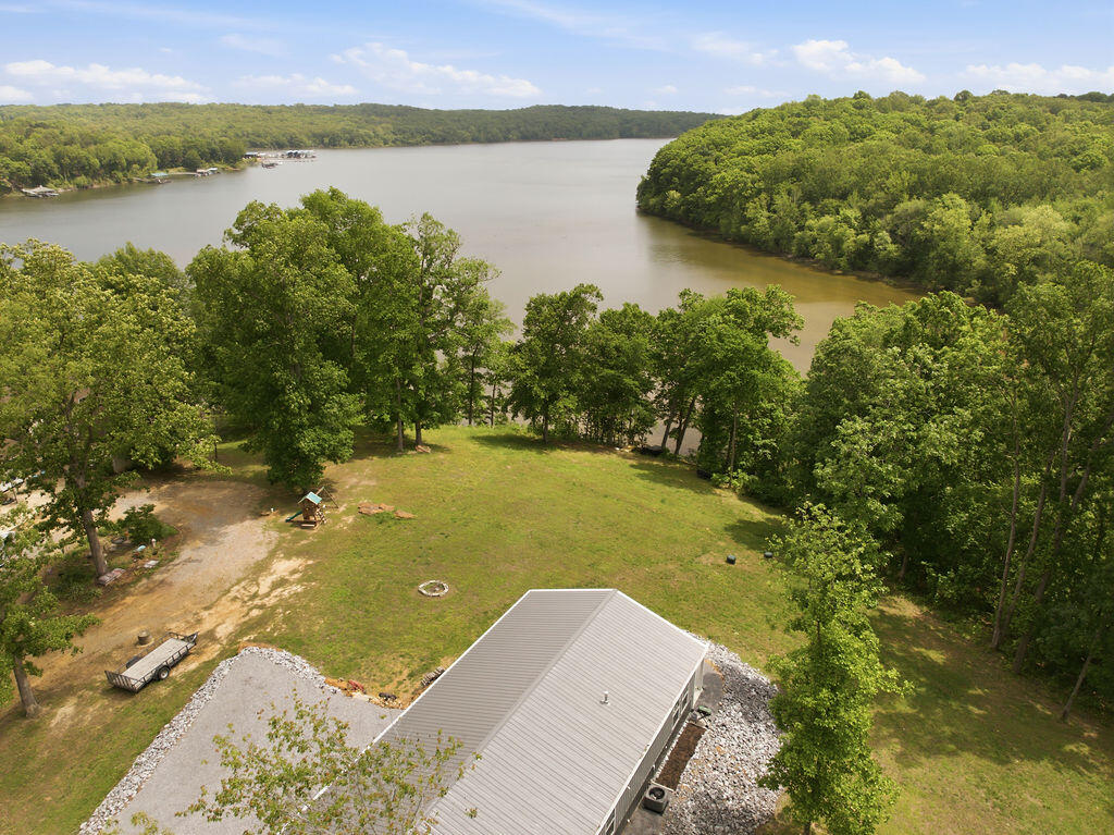 456 Kentucky Lake Drive Property Photo 2