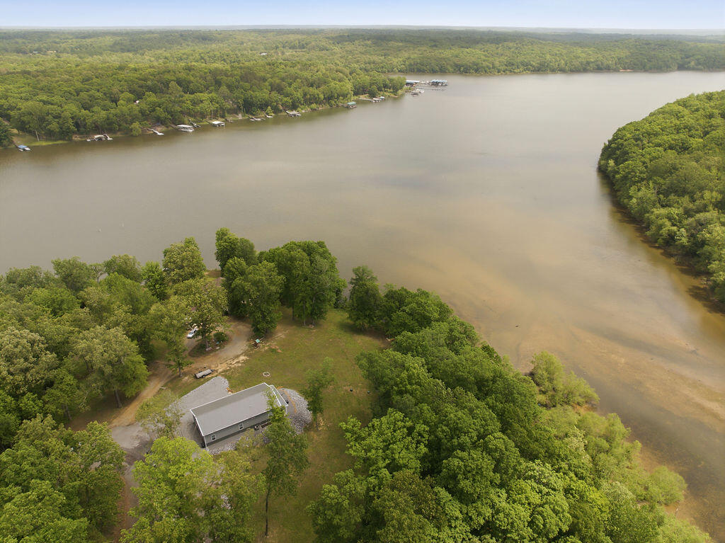 456 Kentucky Lake Drive Property Photo 3