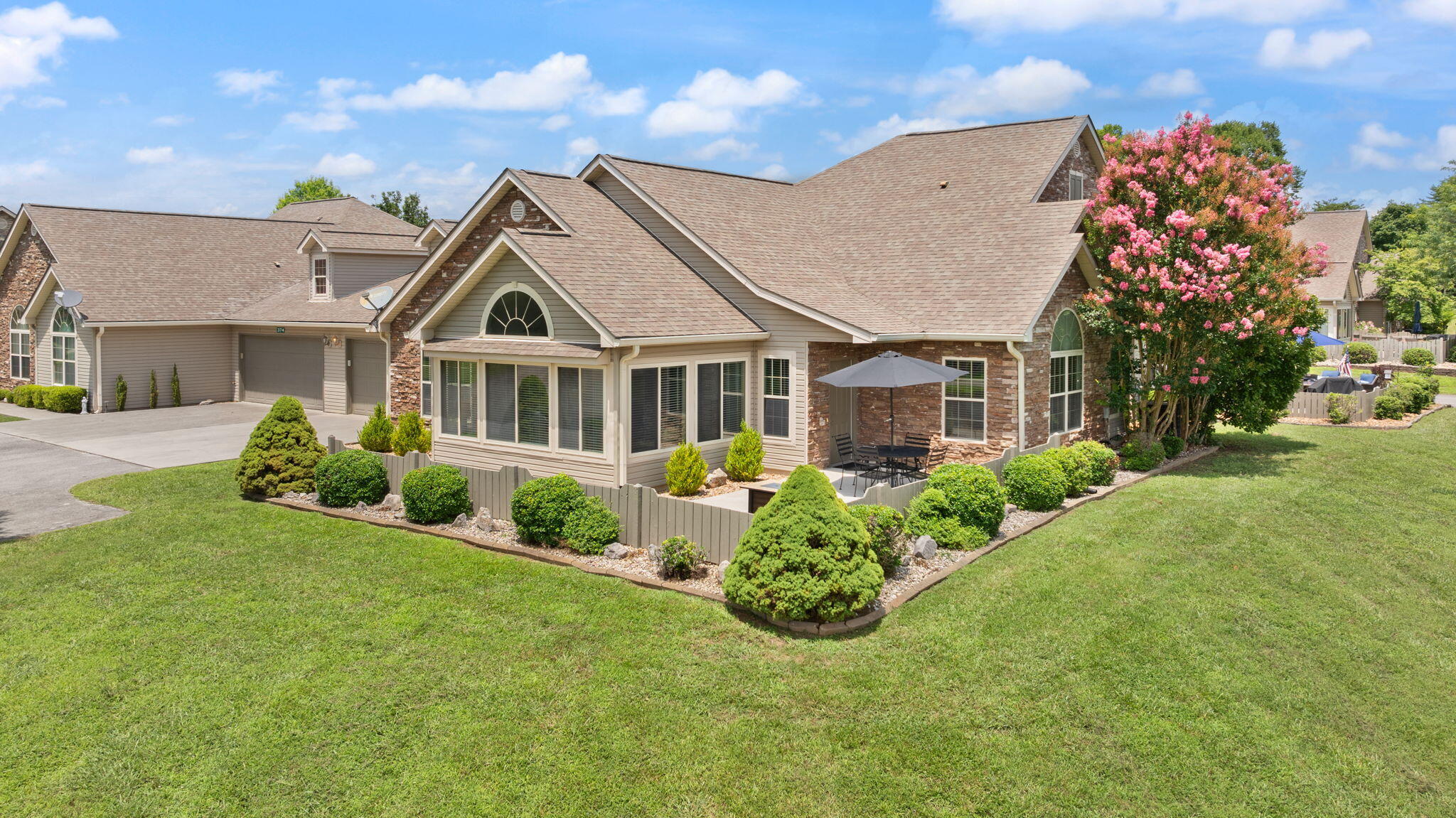 373 Chateau Place Property Photo 6