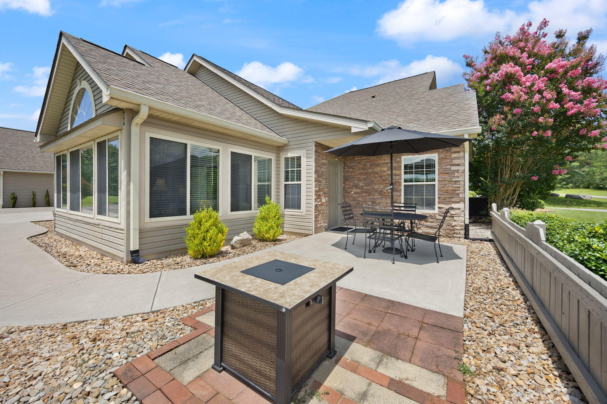 373 Chateau Place Property Photo 14