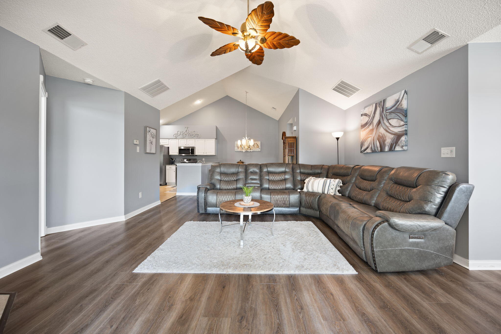 373 Chateau Place Property Photo 18