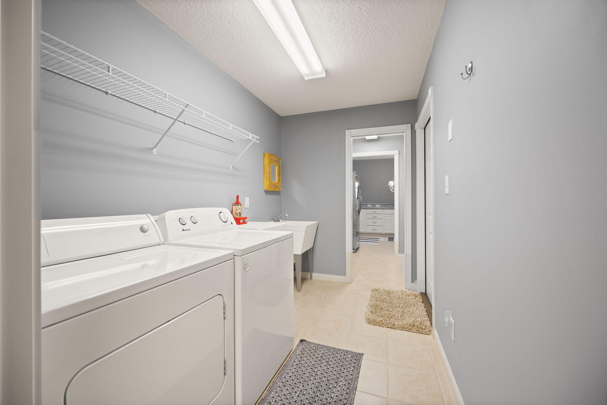 373 Chateau Place Property Photo 28