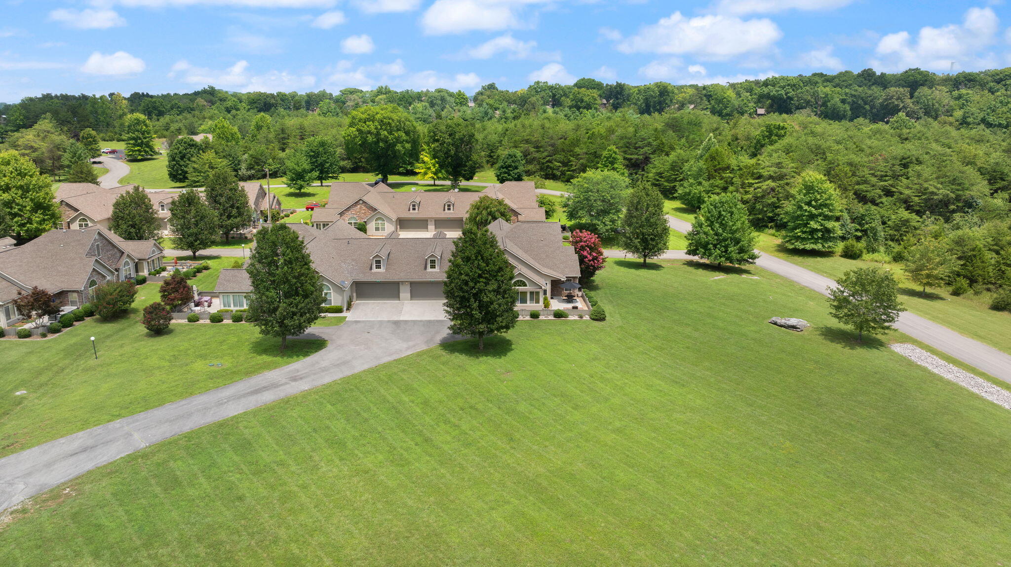 373 Chateau Place Property Photo 43