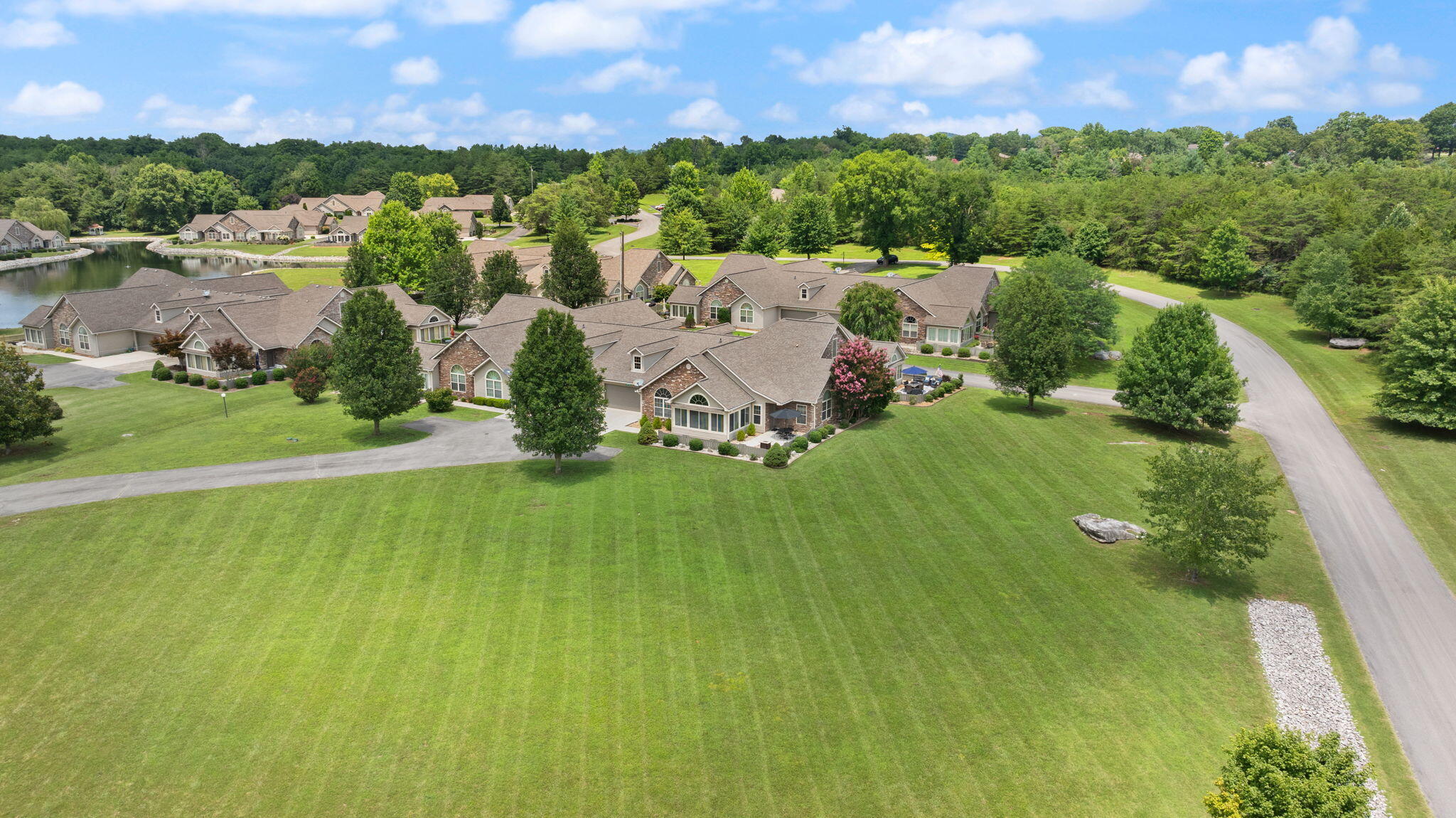373 Chateau Place Property Photo 44