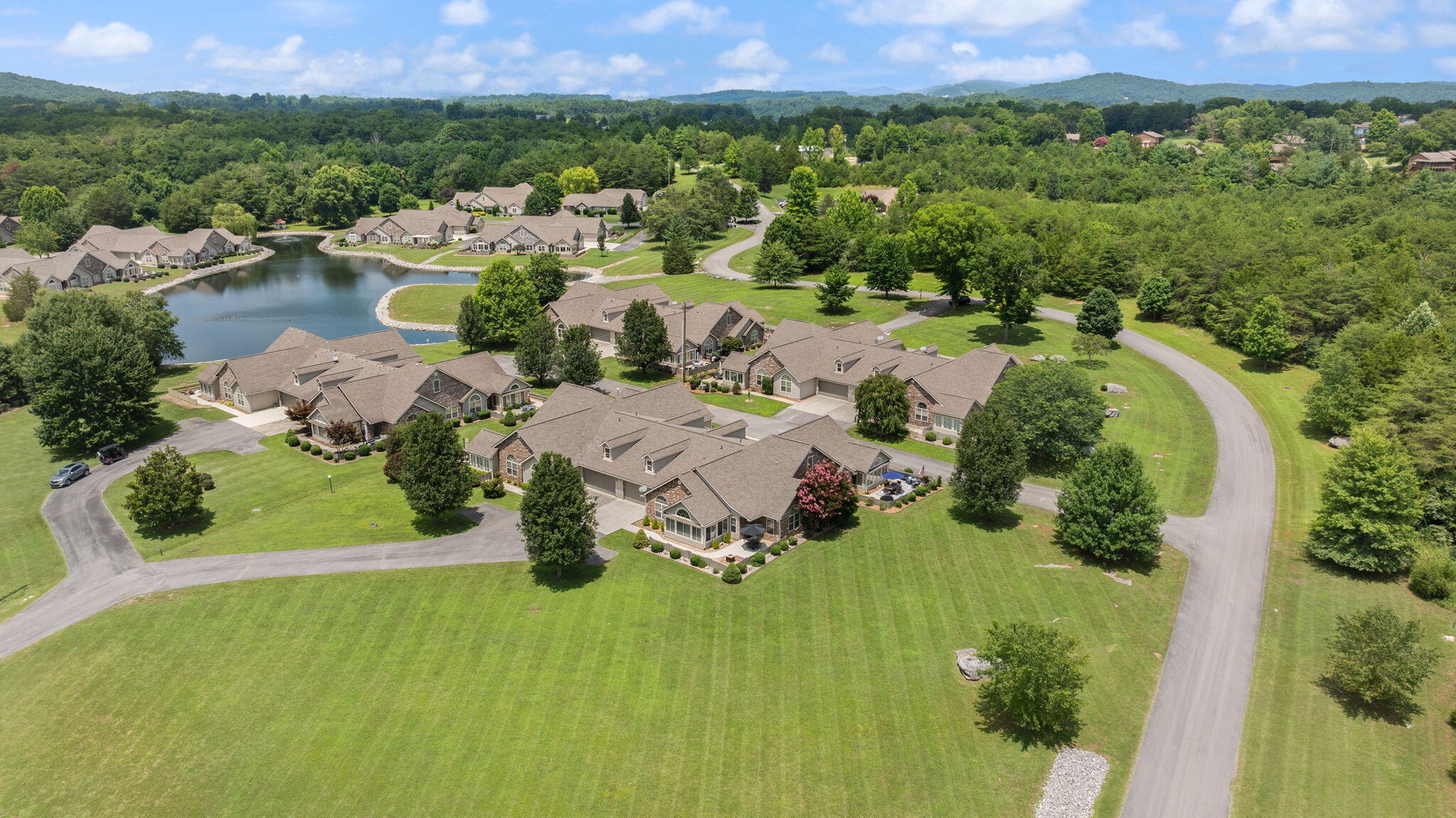 373 Chateau Place Property Photo 48
