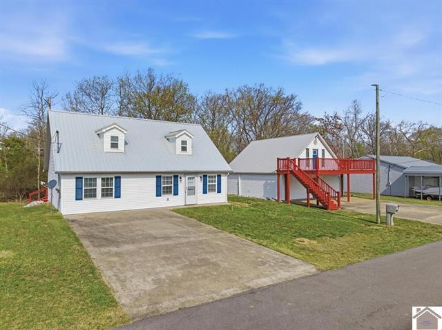 49 Lakeshore Drive Property Photo 4