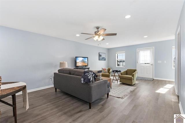 49 Lakeshore Drive Property Photo 6