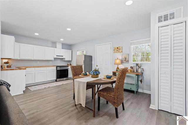 49 Lakeshore Drive Property Photo 9