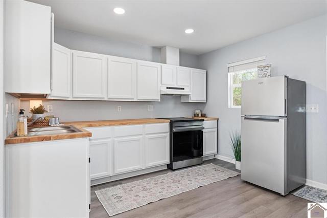 49 Lakeshore Drive Property Photo 10
