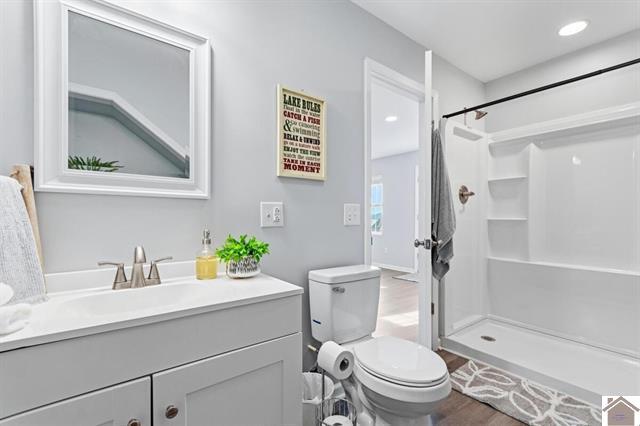 49 Lakeshore Drive Property Photo 18