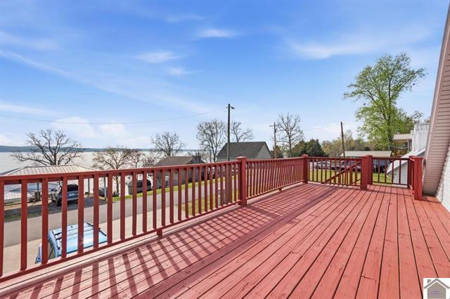 49 Lakeshore Drive Property Photo 26