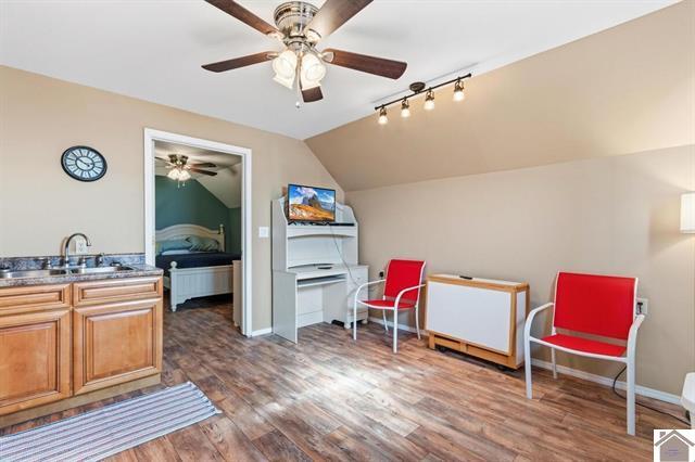 49 Lakeshore Drive Property Photo 27