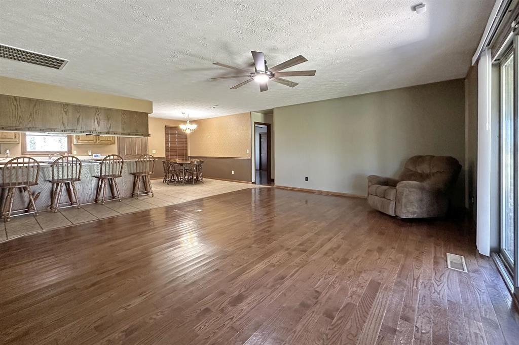 2156 Poor Farm Road Property Photo 10