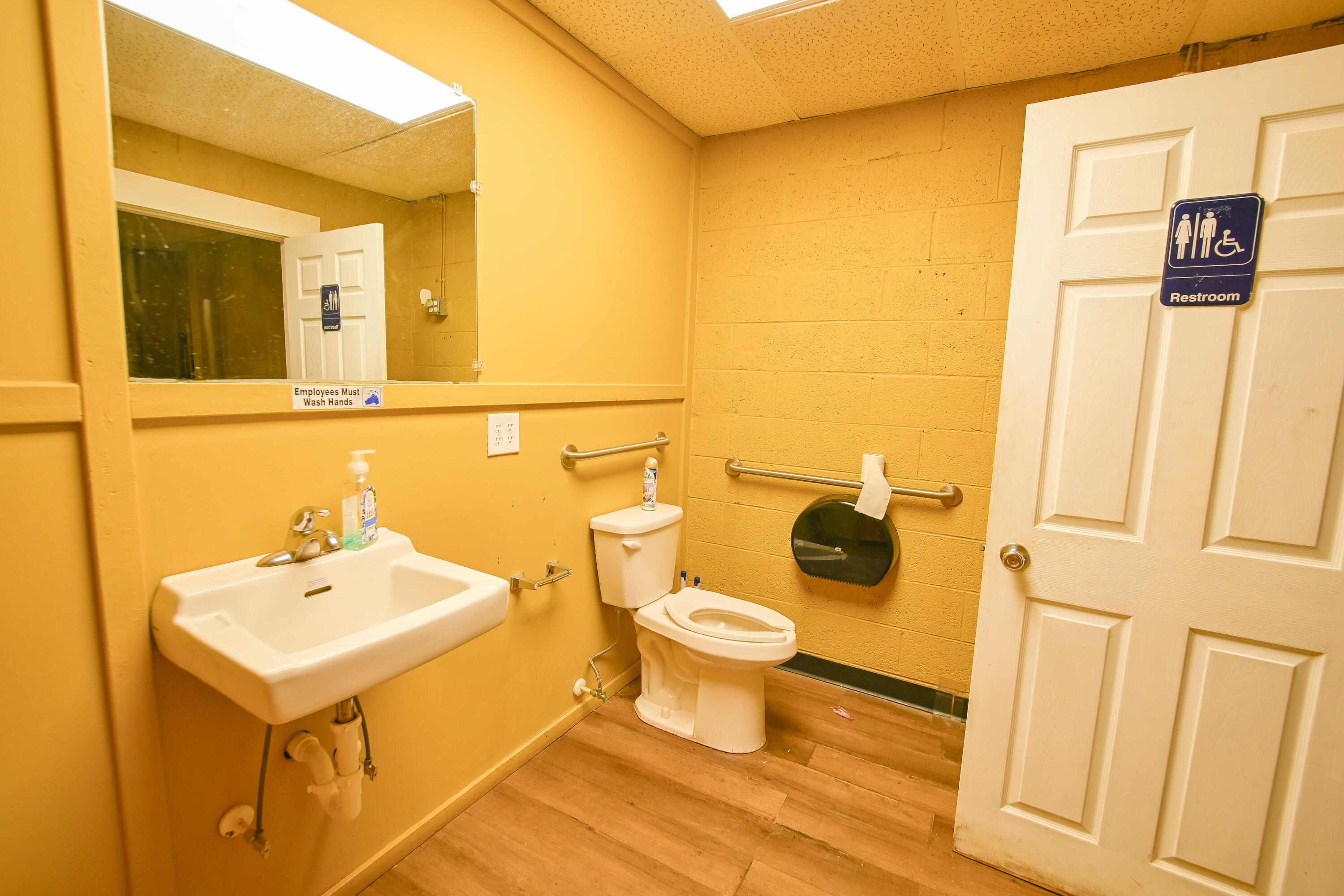 8196 State Route 121 S Property Photo 32