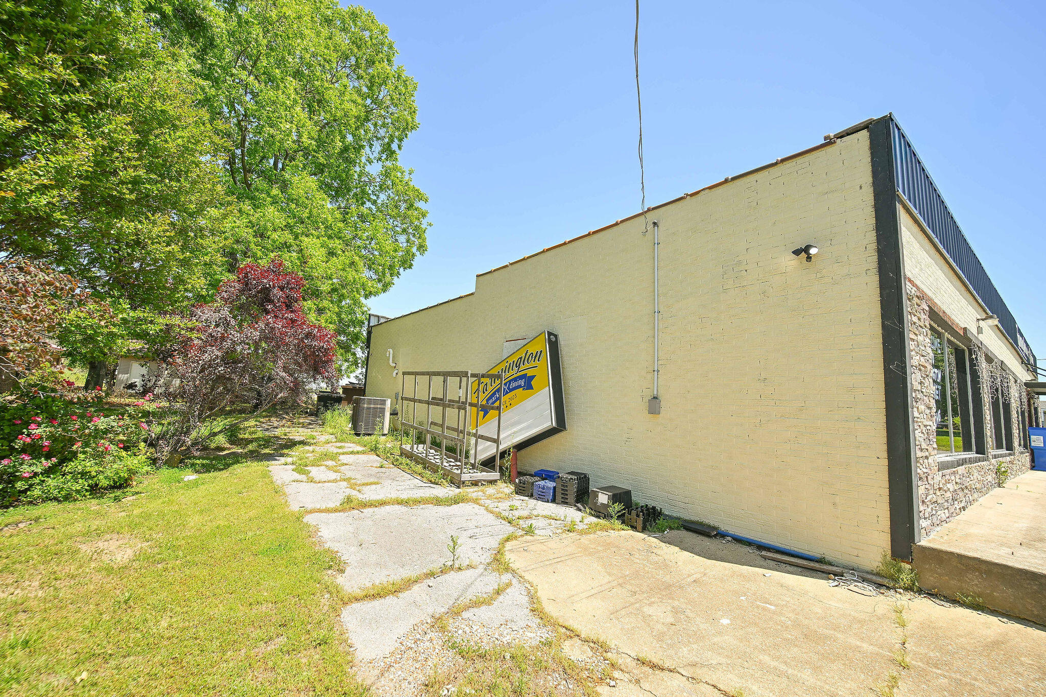 8196 State Route 121 S Property Photo 37