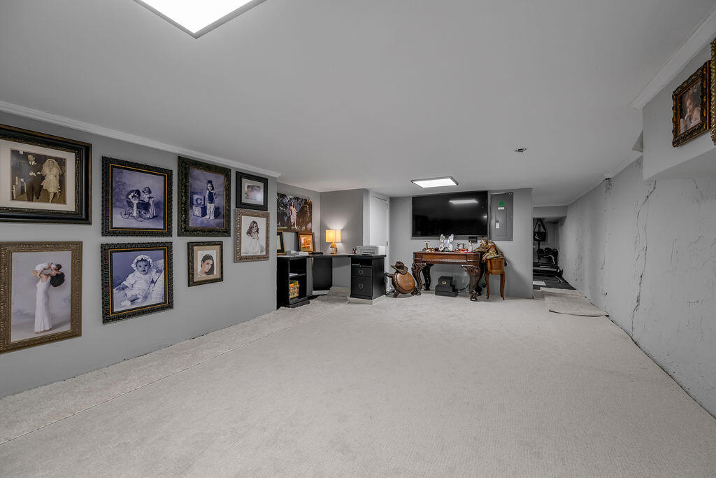 514 W Short Street 103 Property Photo 37