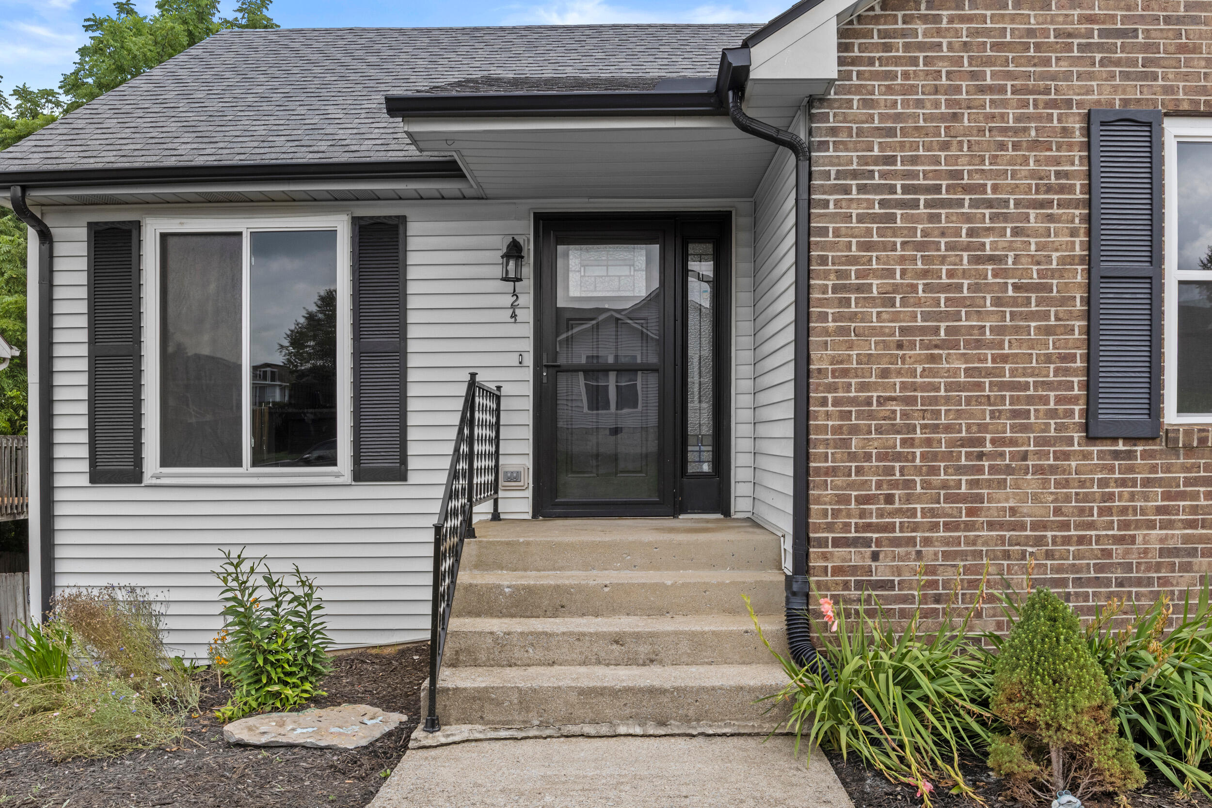 124 Barren River Boulevard Property Photo 3