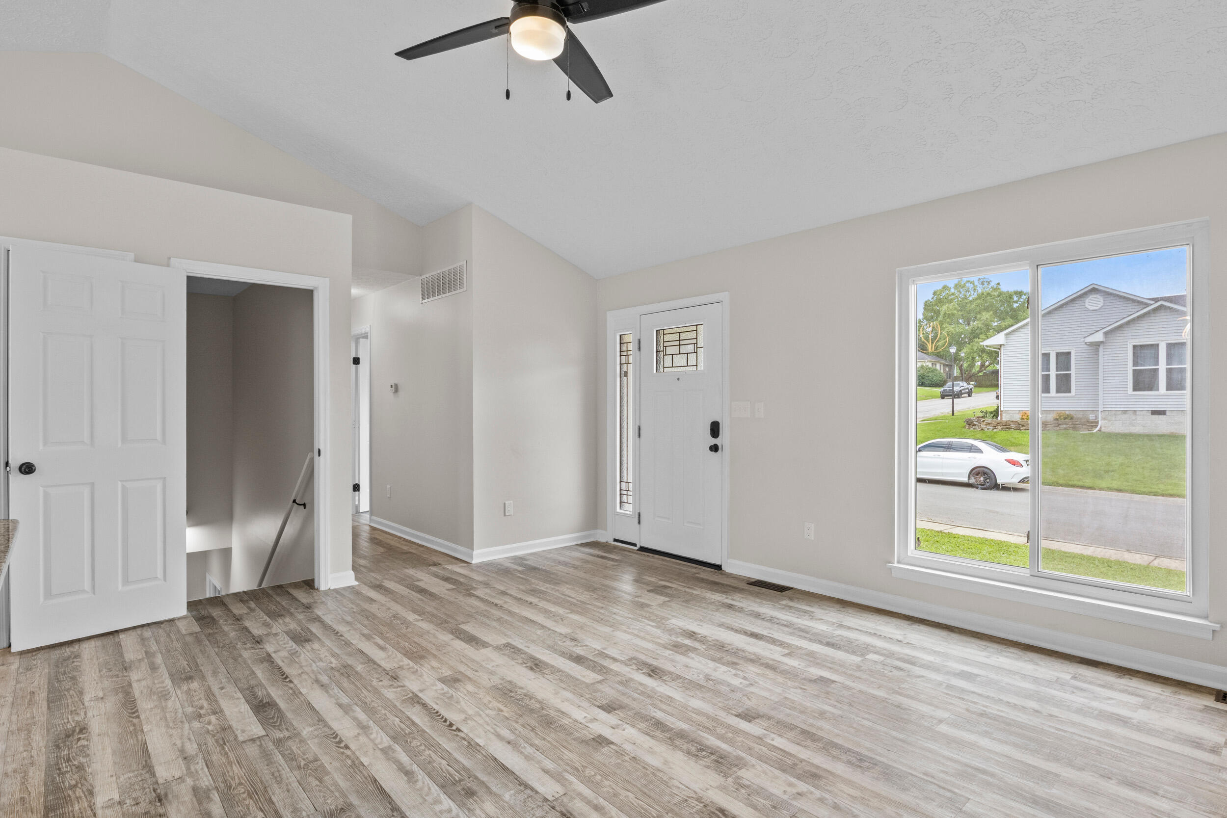 124 Barren River Boulevard Property Photo 5