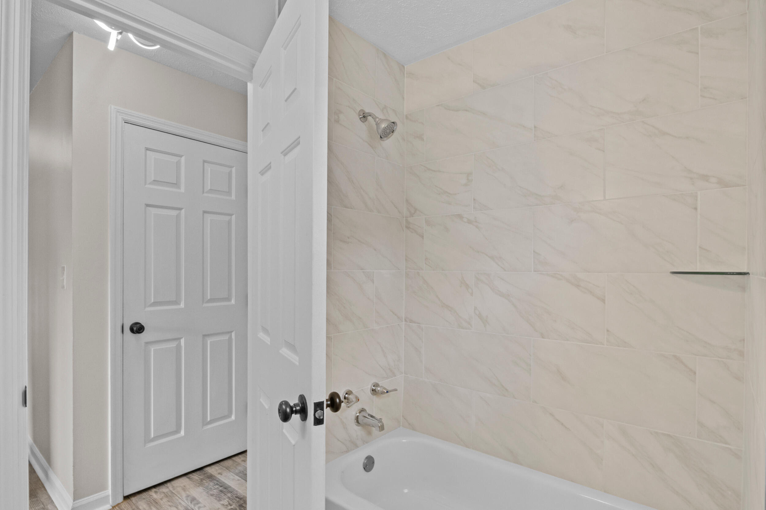 124 Barren River Boulevard Property Photo 15