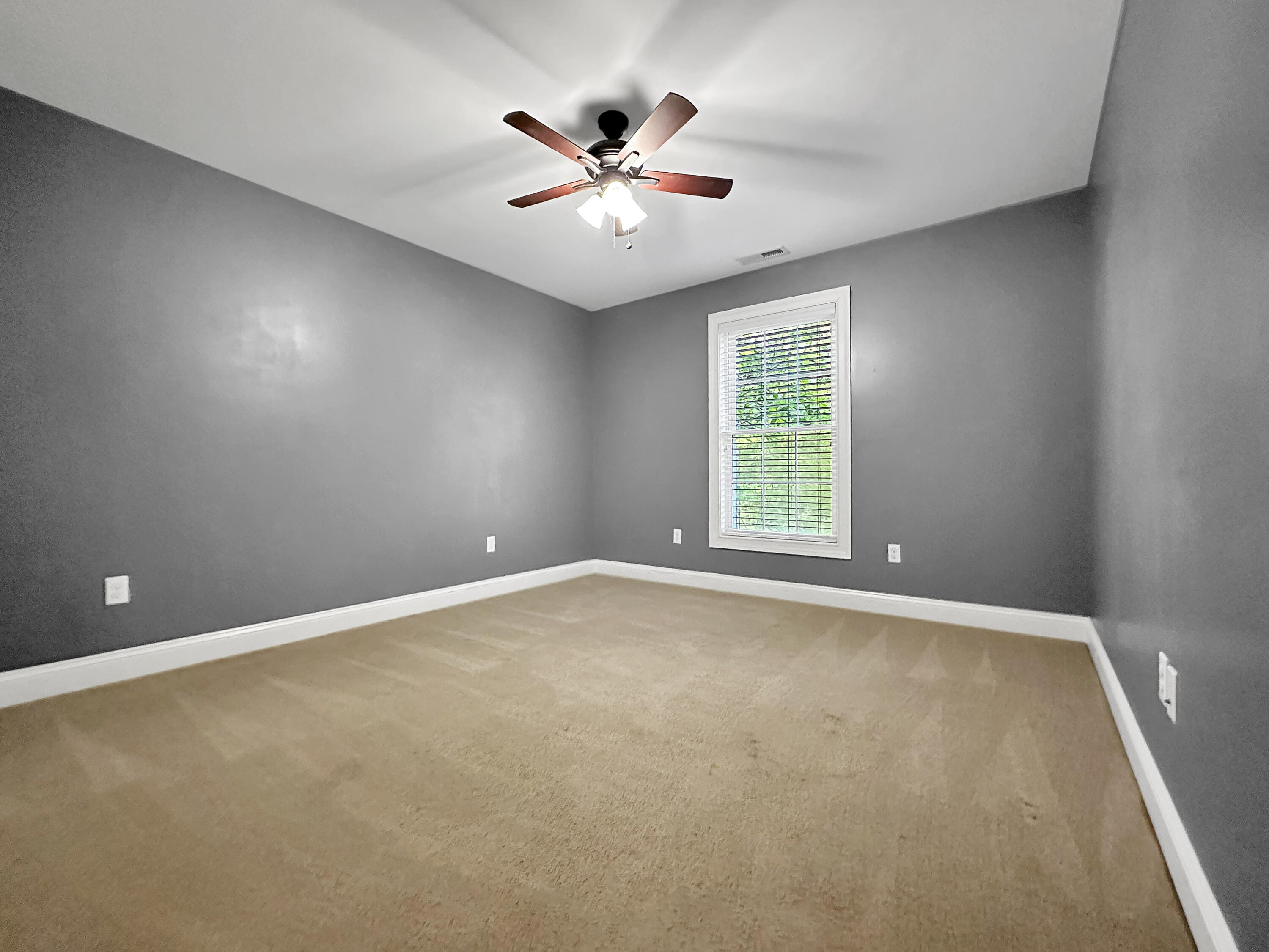 300 N 8th Street Property Photo 19