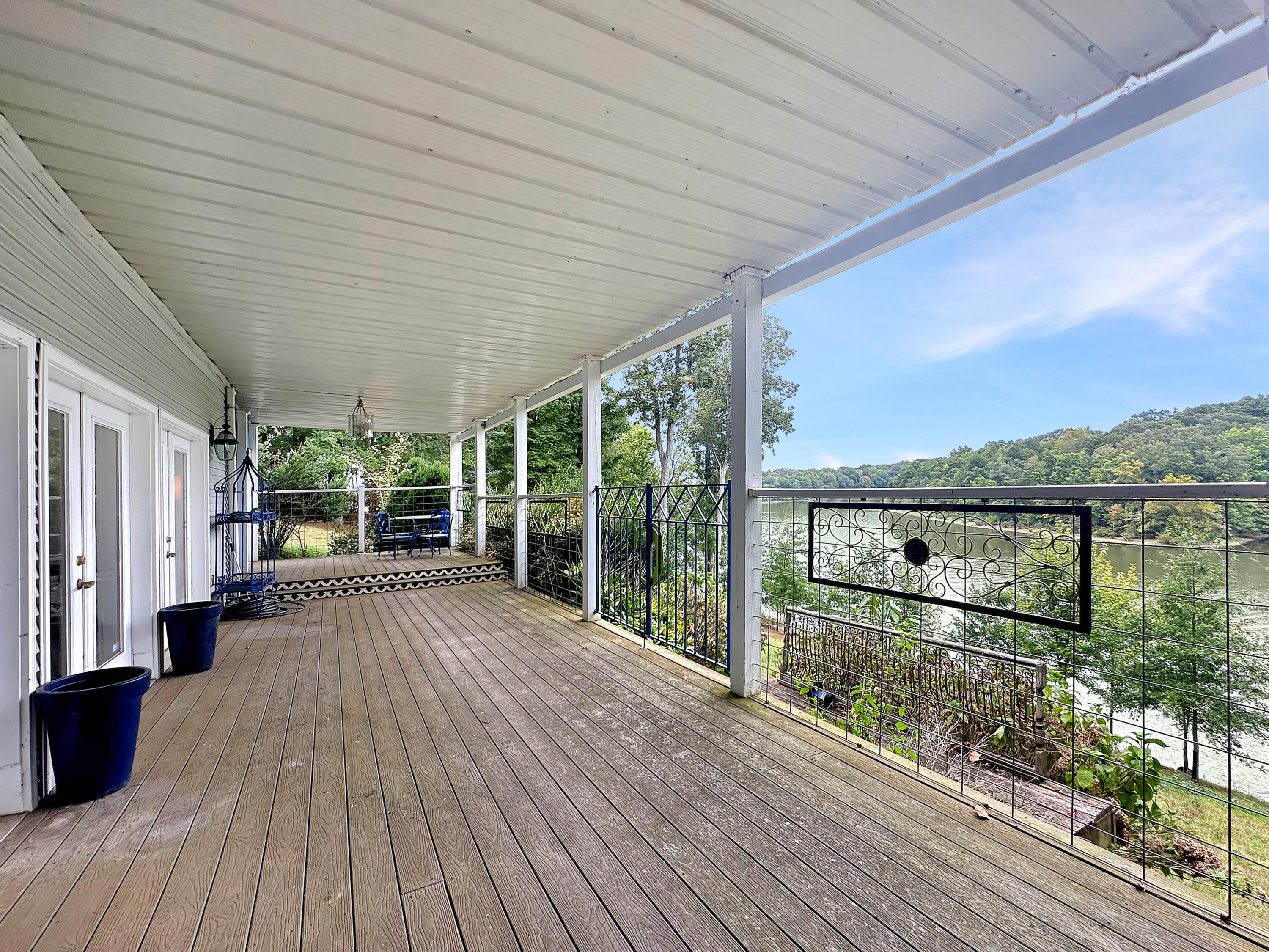 208 Goose Creek Drive Property Photo 19