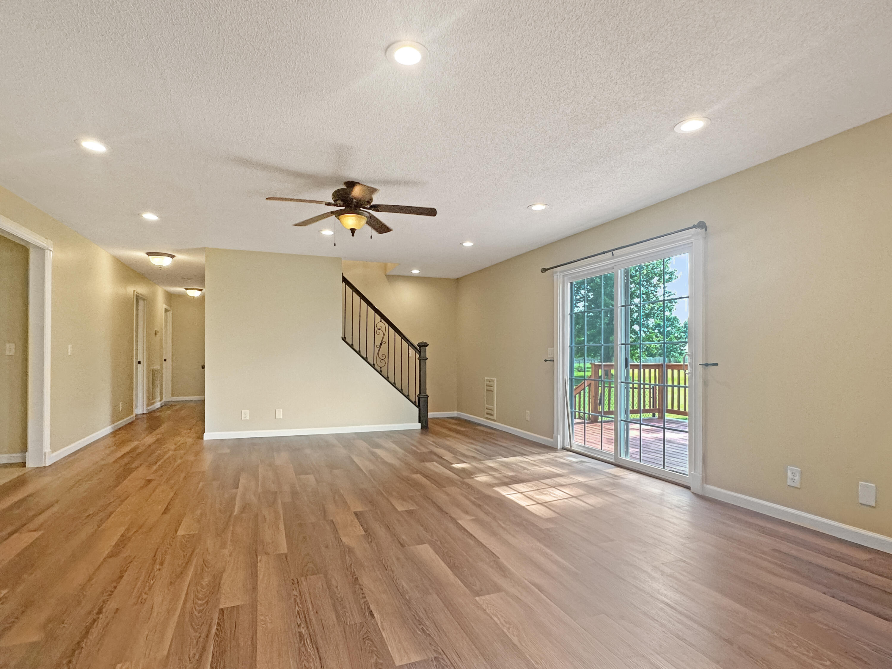 169 North Drive Property Photo 5
