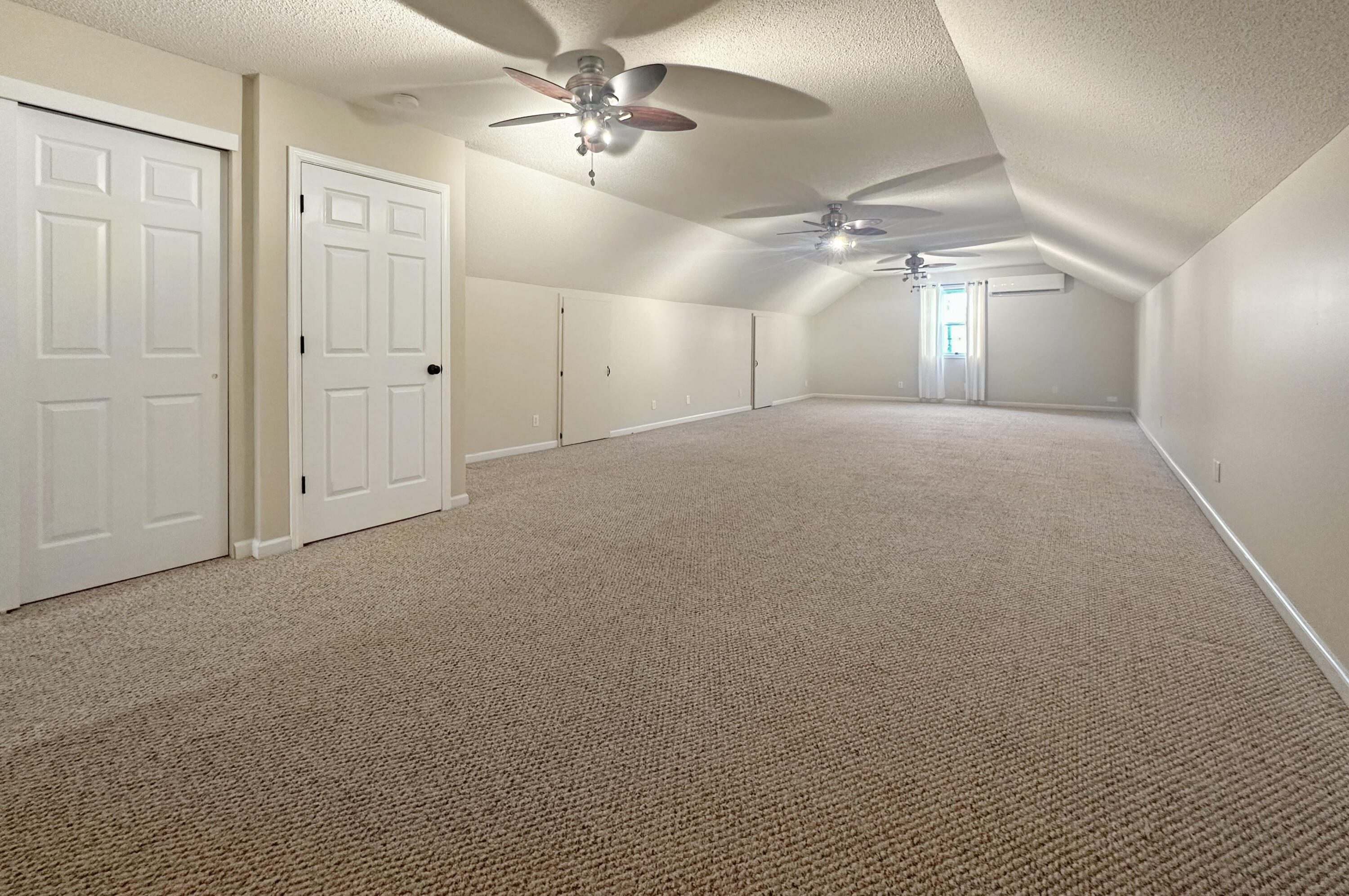 169 North Drive Property Photo 23