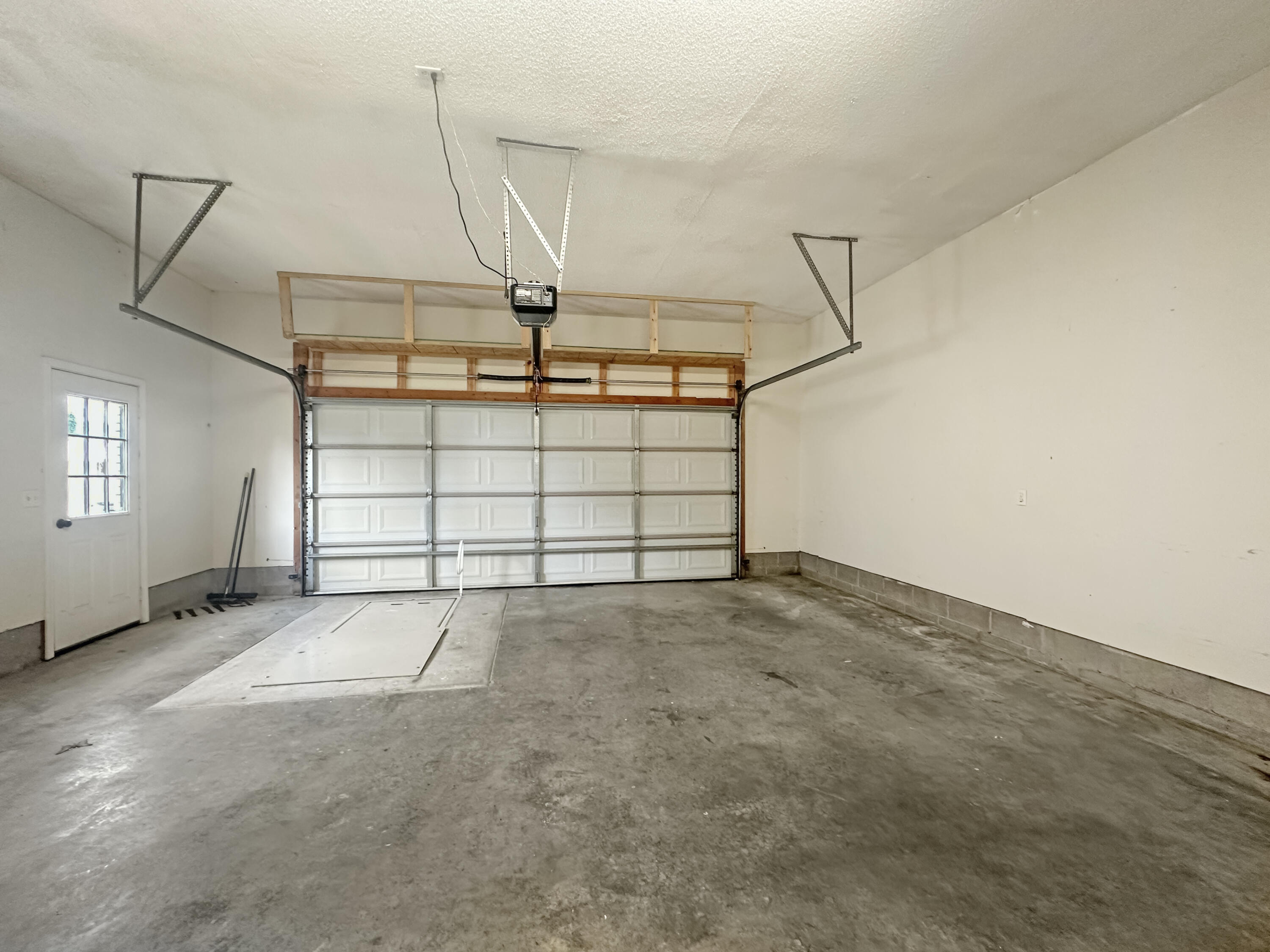 169 North Drive Property Photo 27