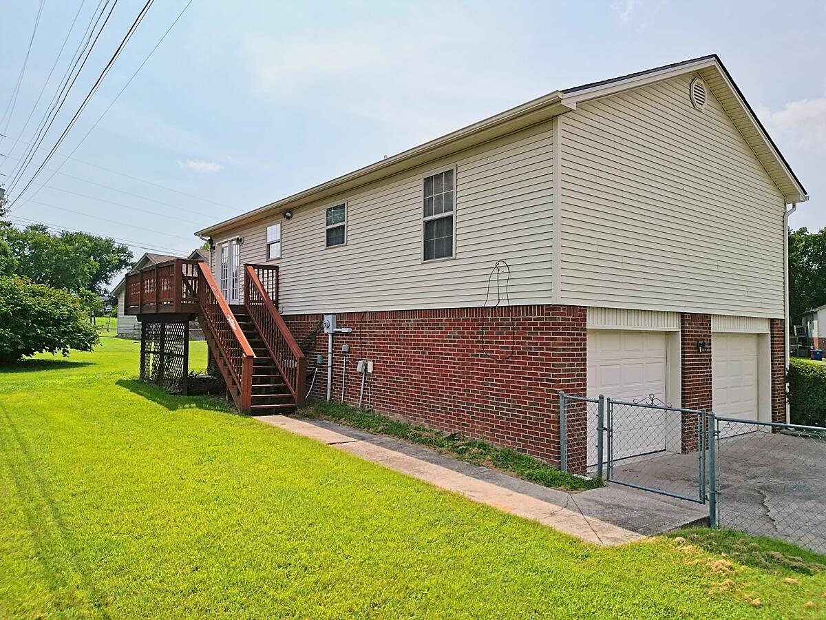 504 Scenic View Circle Property Photo 7