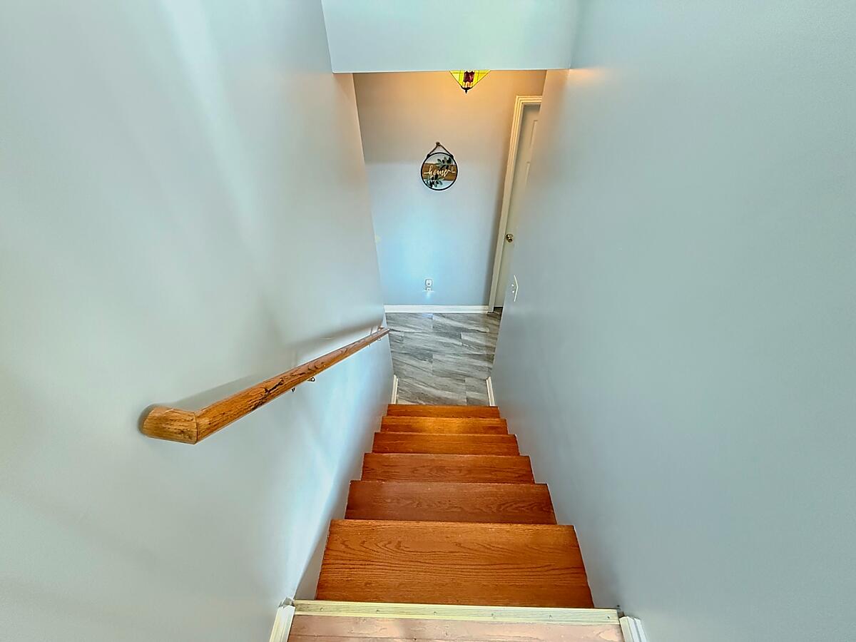 504 Scenic View Circle Property Photo 18