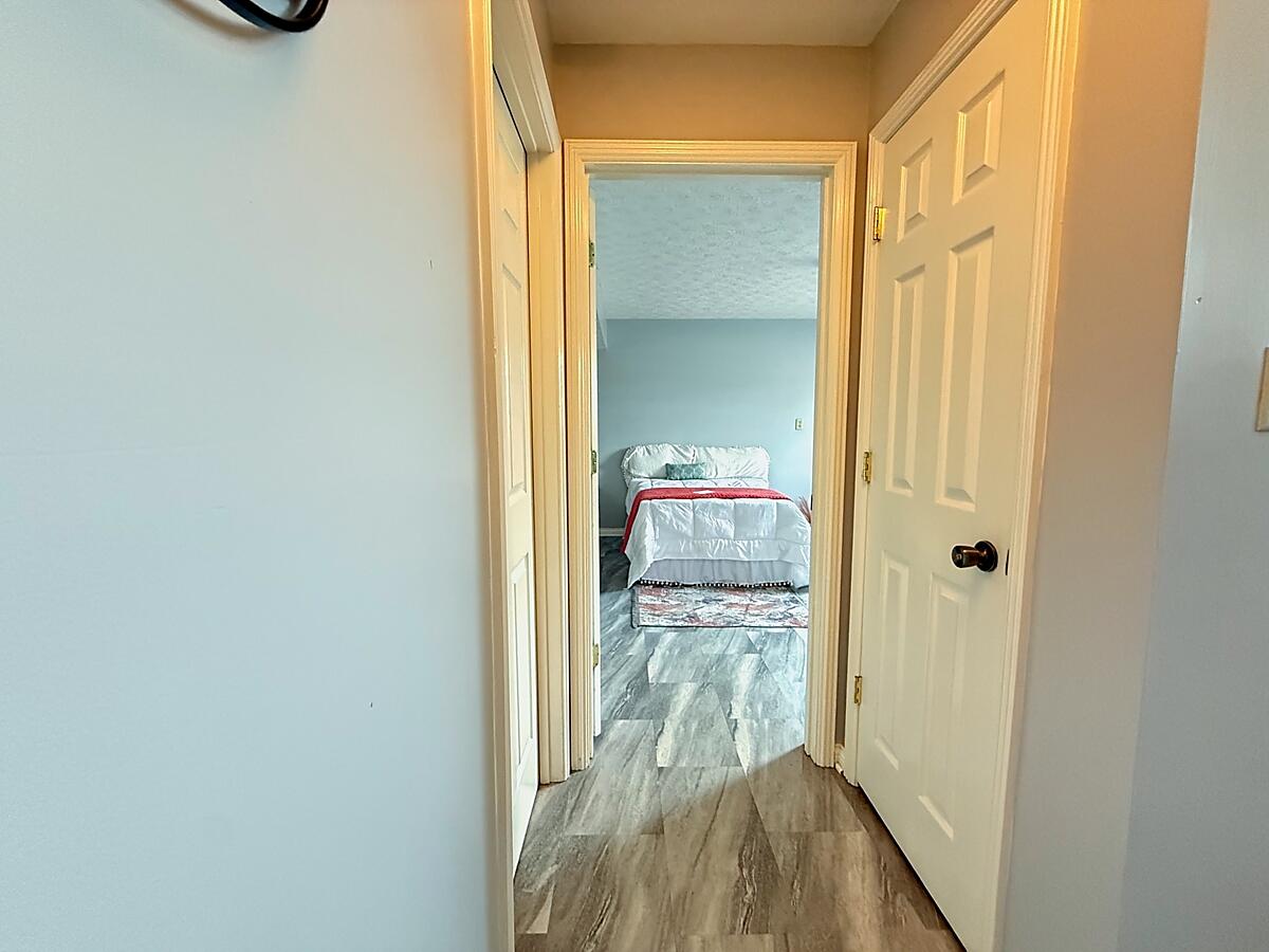504 Scenic View Circle Property Photo 19