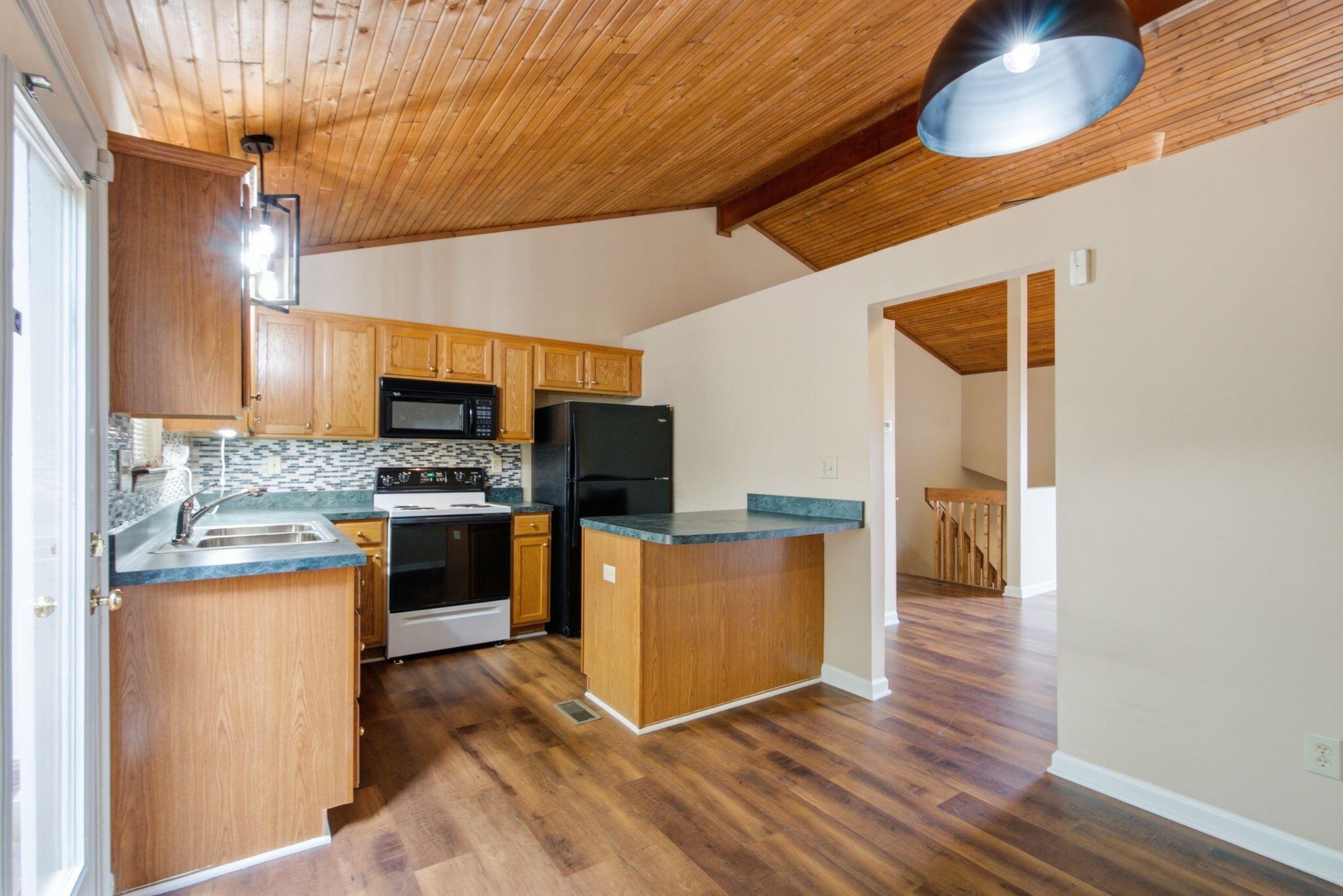 2507 Knightsbridge Lane Property Photo 14