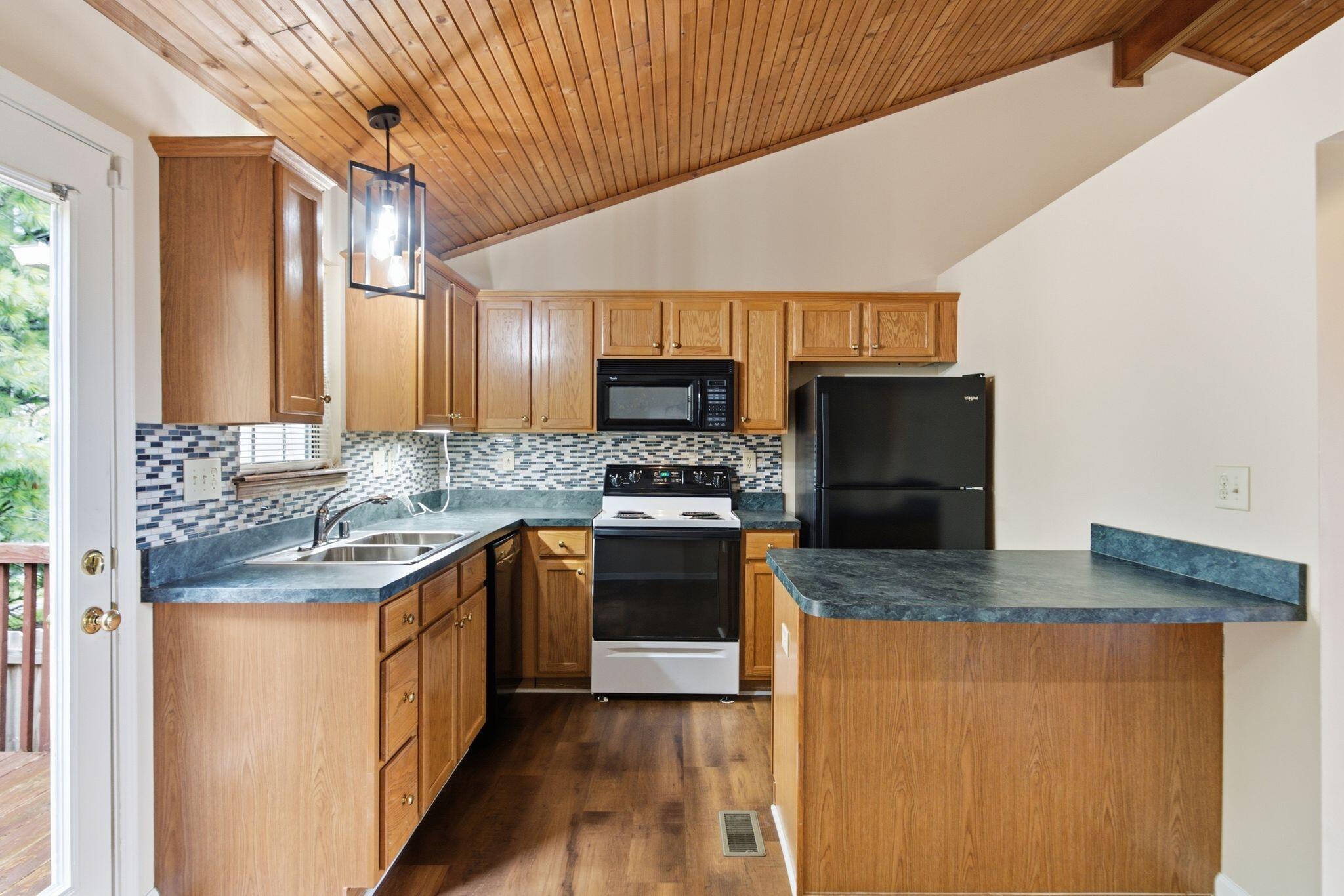 2507 Knightsbridge Lane Property Photo 15