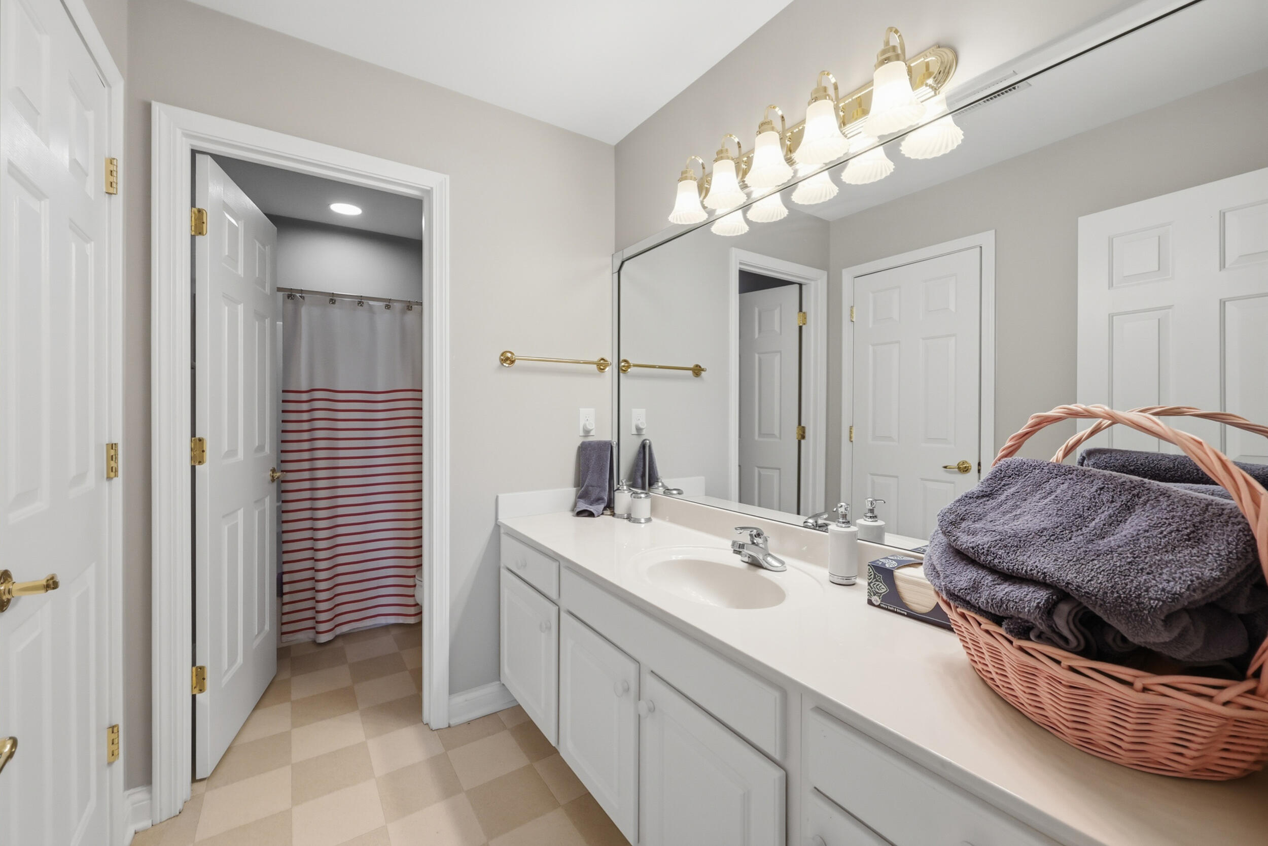 1369 Estates Hill Circle Property Photo 47