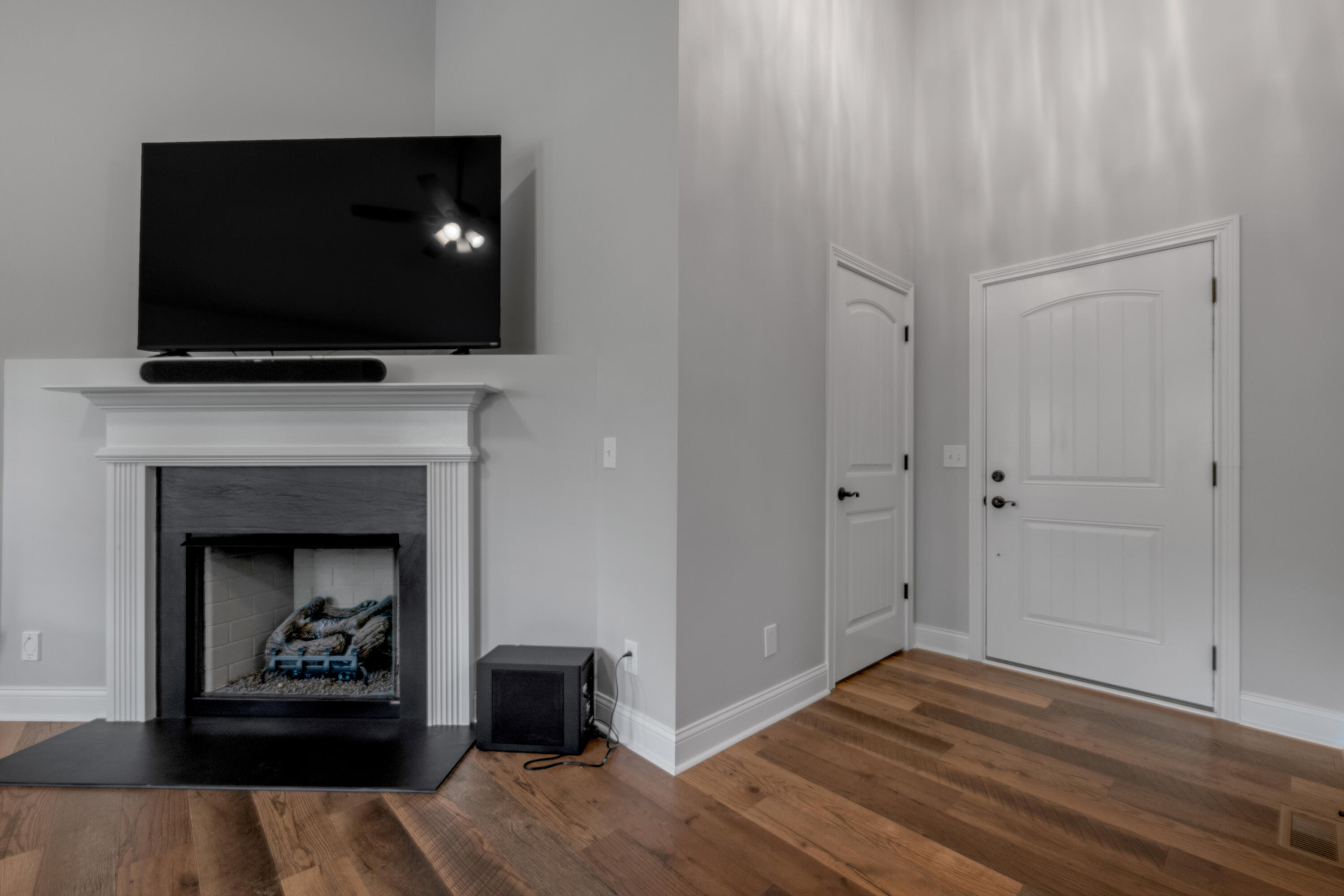 875 Ridgeview Drive Property Photo 8