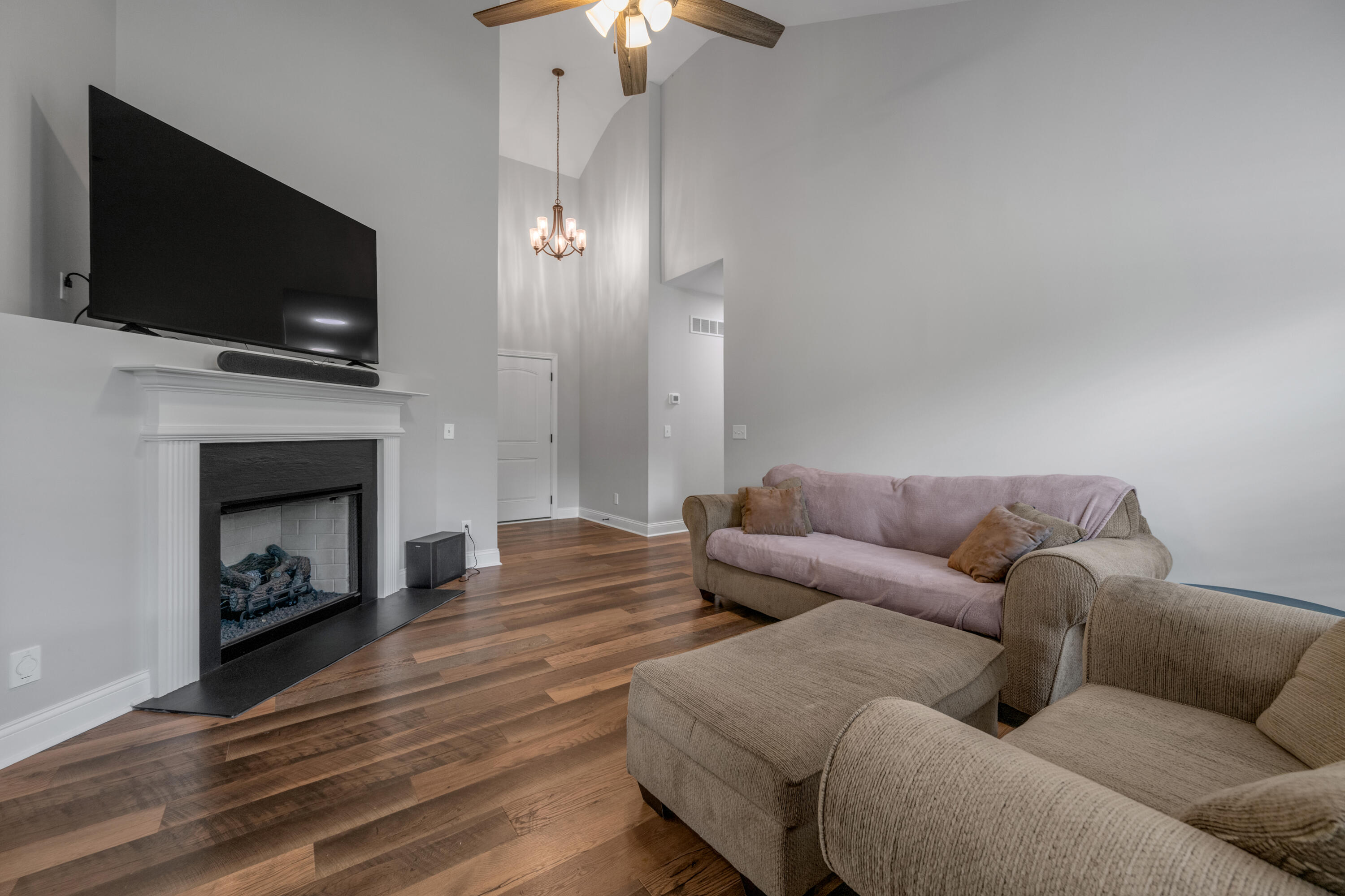 875 Ridgeview Drive Property Photo 11