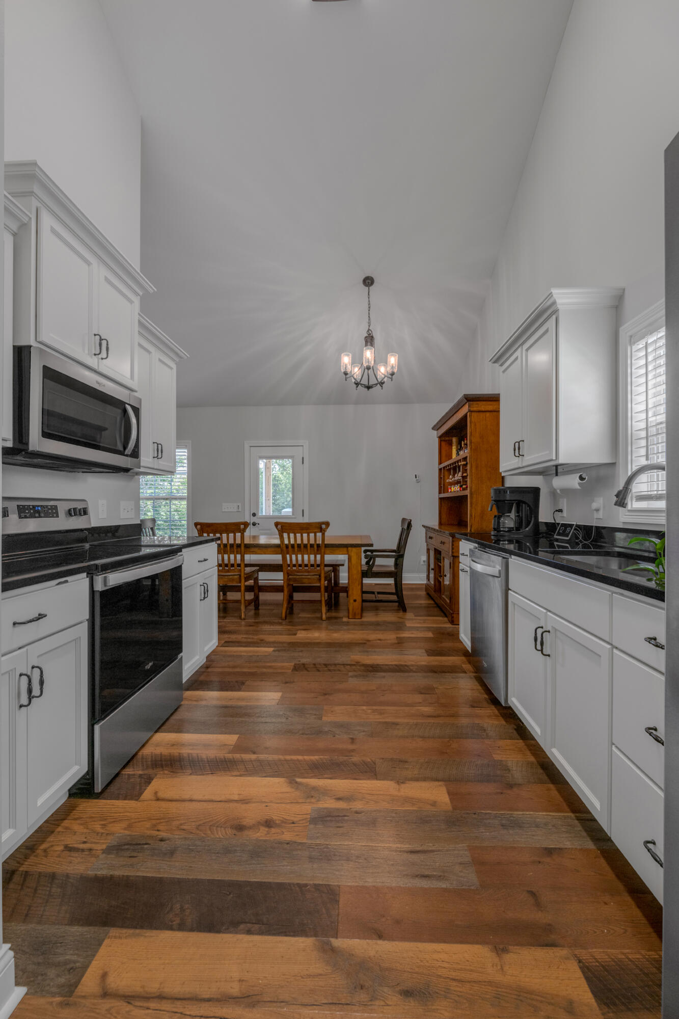 875 Ridgeview Drive Property Photo 17