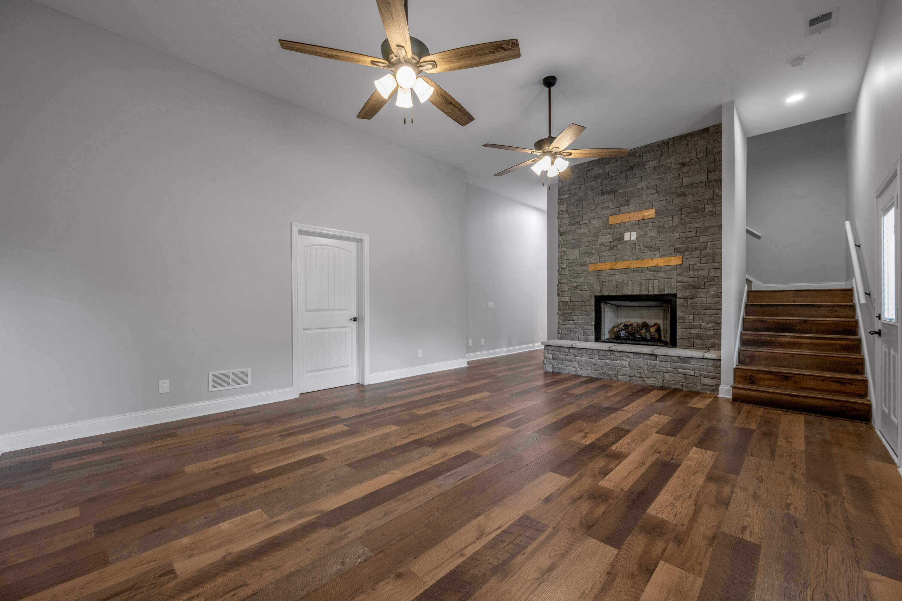 875 Ridgeview Drive Property Photo 32