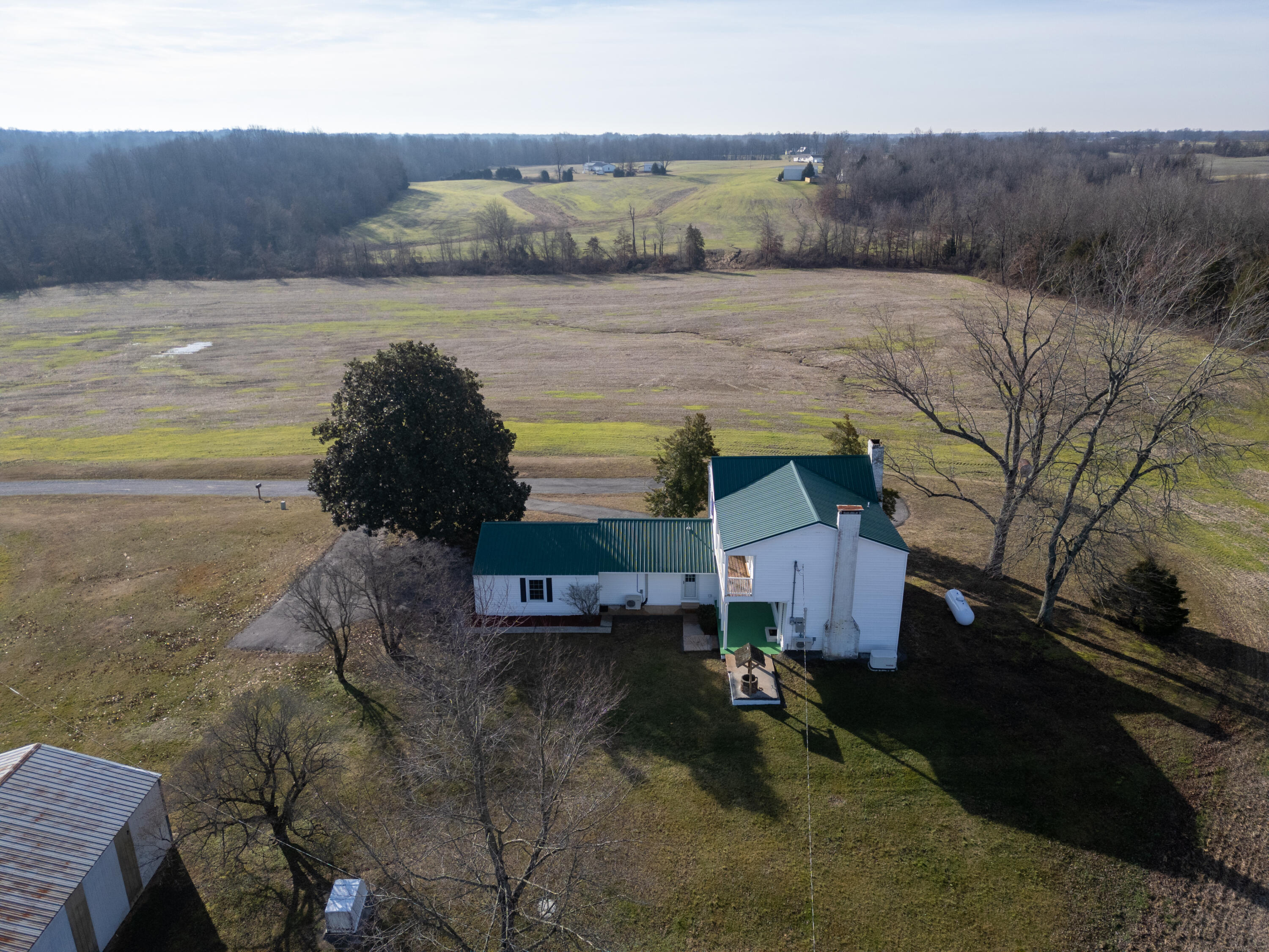 305 Simpkins Lane Property Photo 23