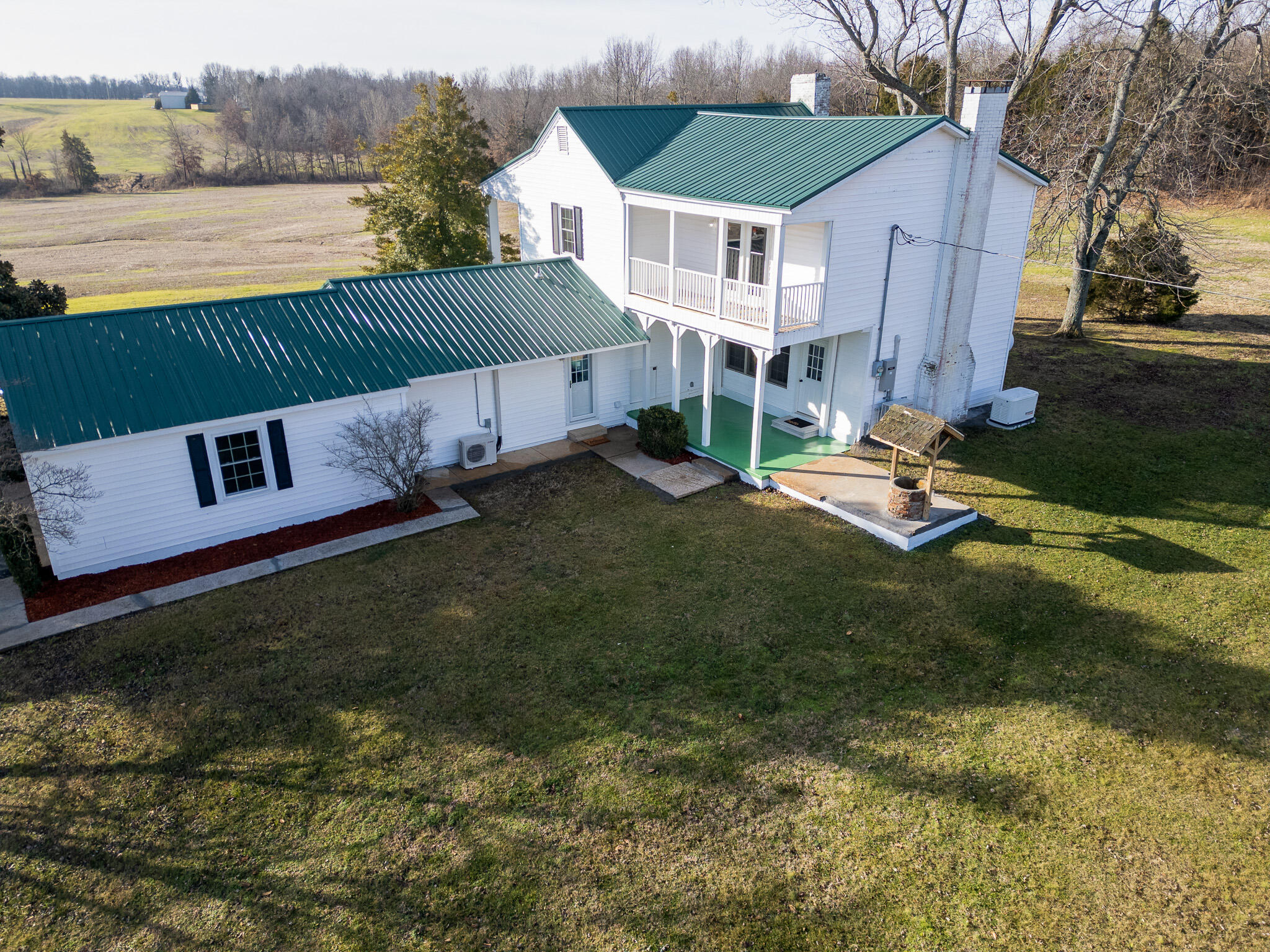 305 Simpkins Lane Property Photo 24