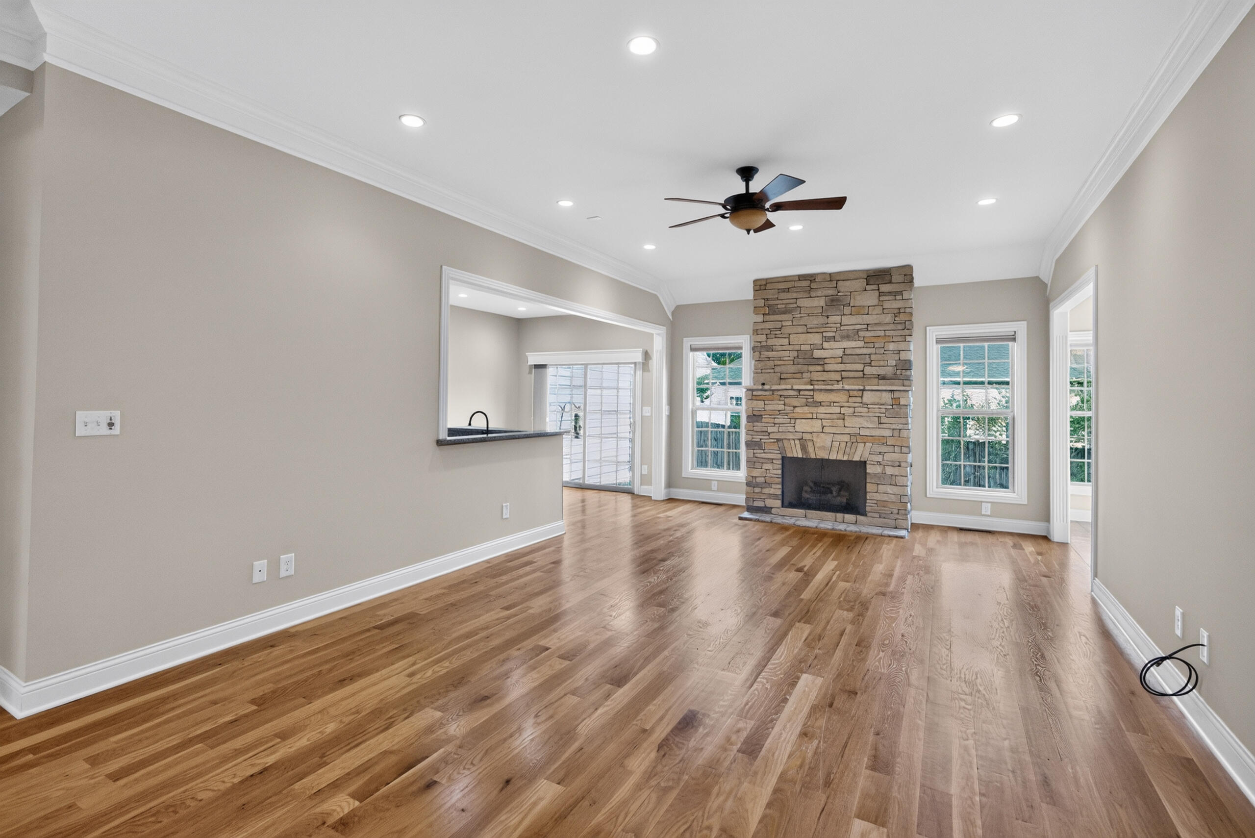 205 Red Oak Way Property Photo 6