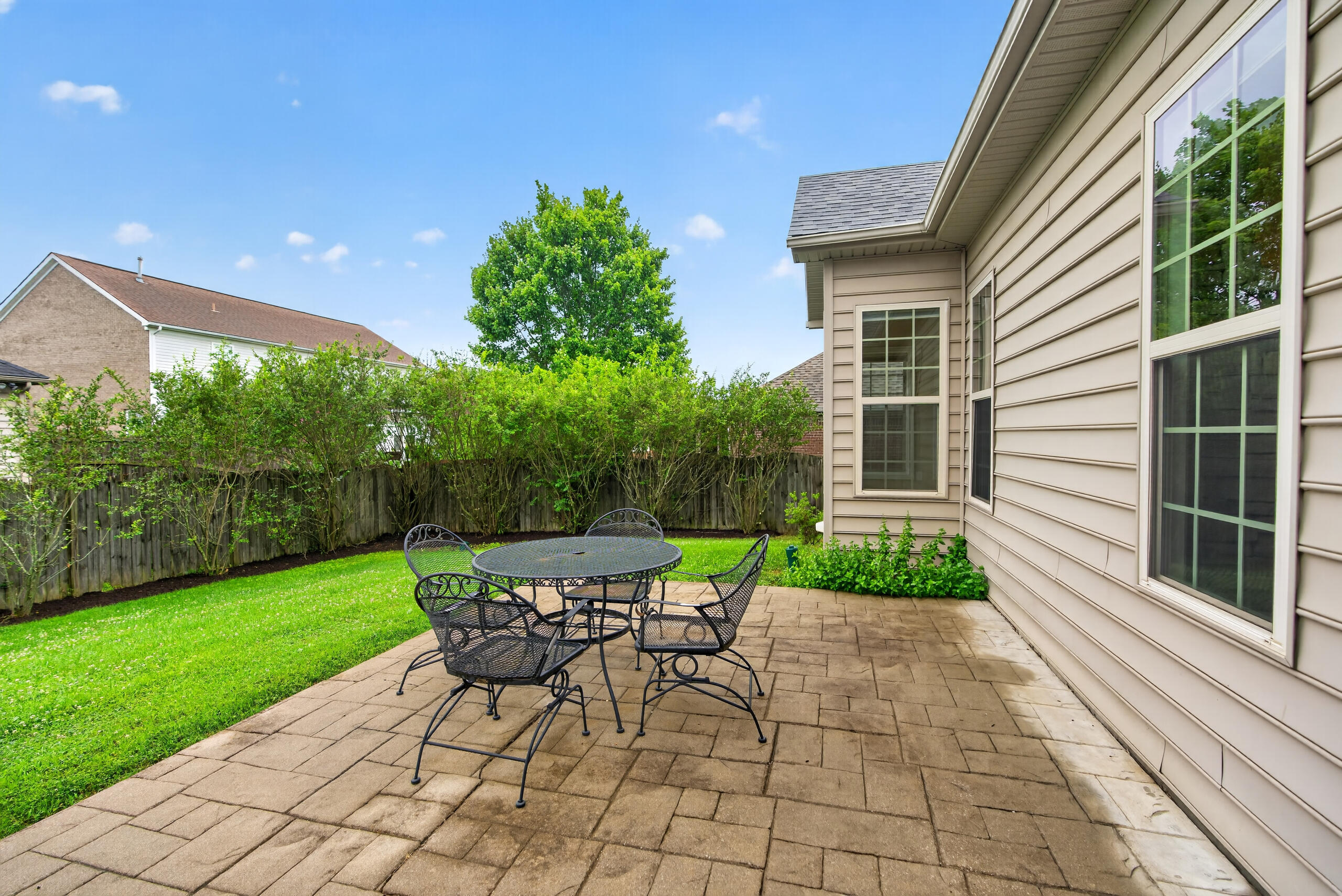 205 Red Oak Way Property Photo 28