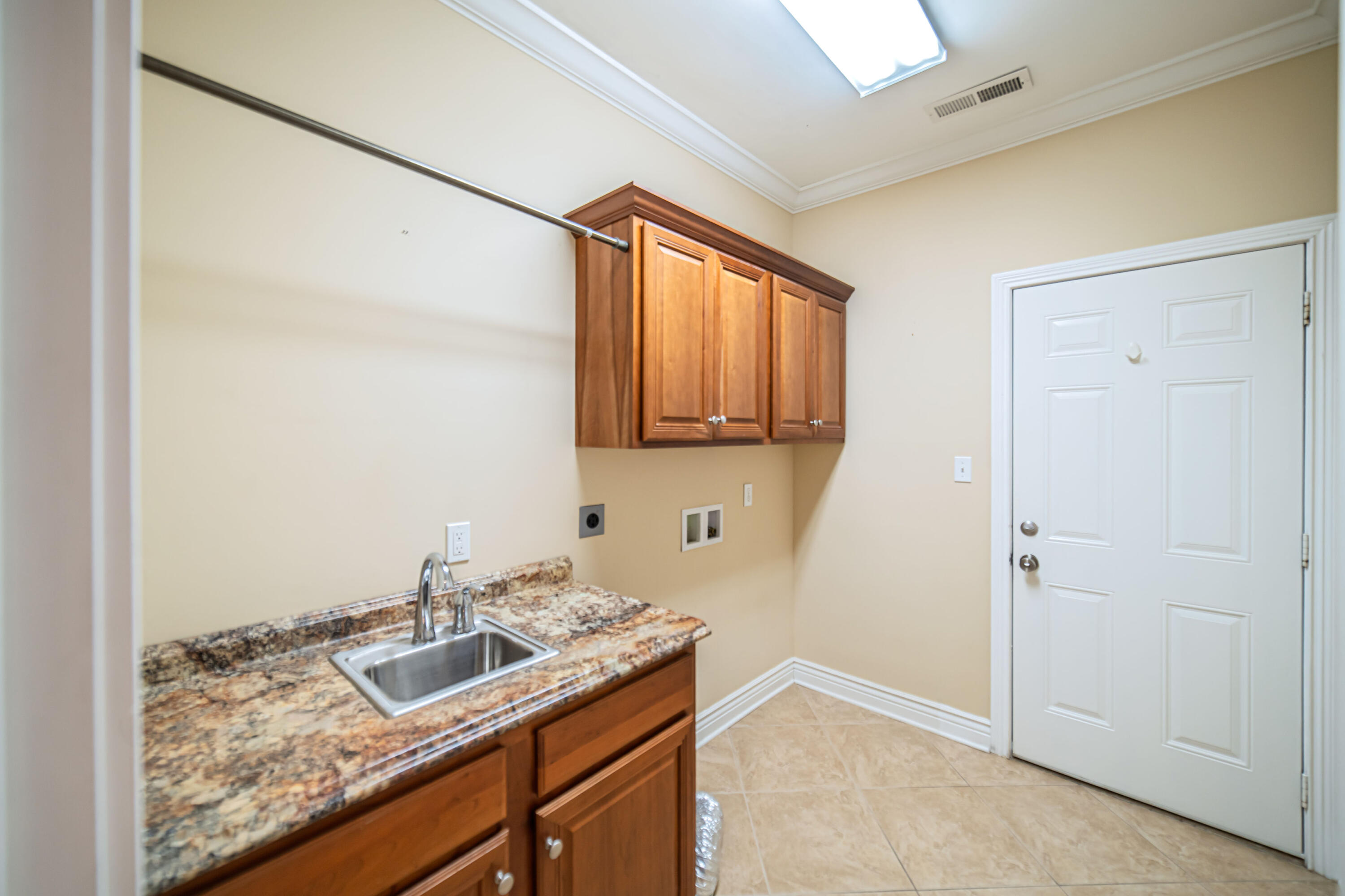 3241 Sandpiper Circle Property Photo 35