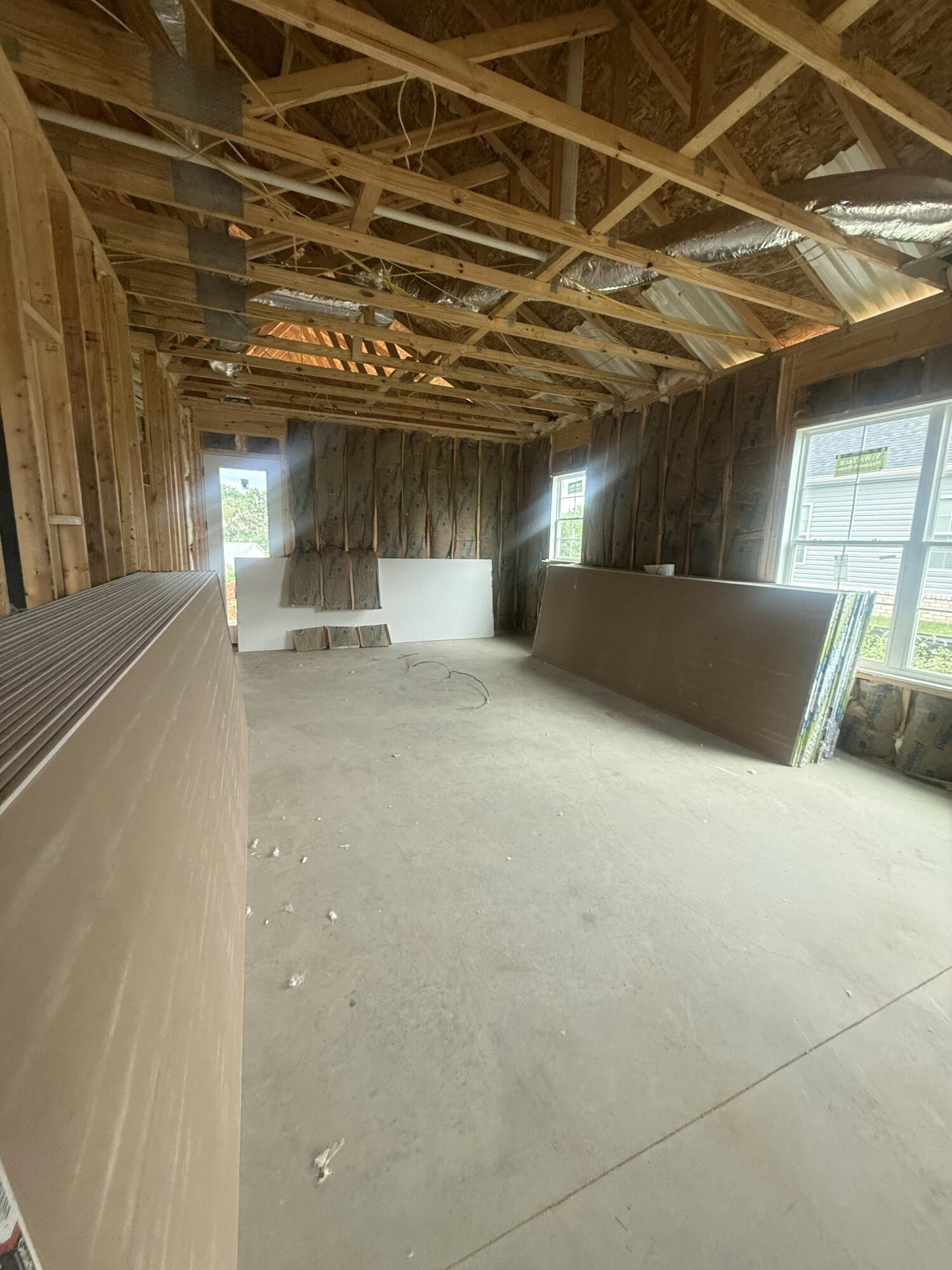 113 Patchen Drive Property Photo 3