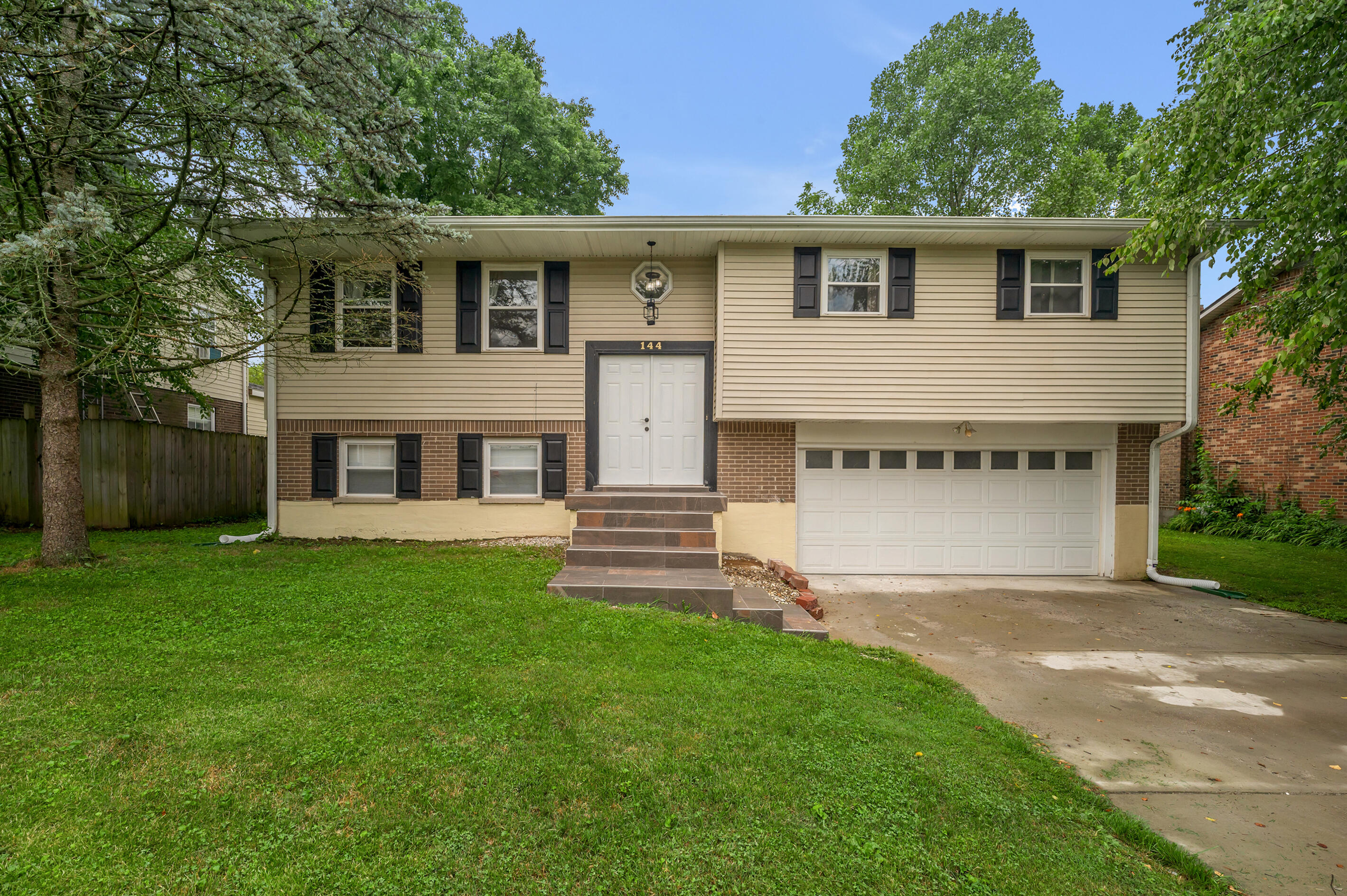 144 Shannon Parkway Property Photo 1