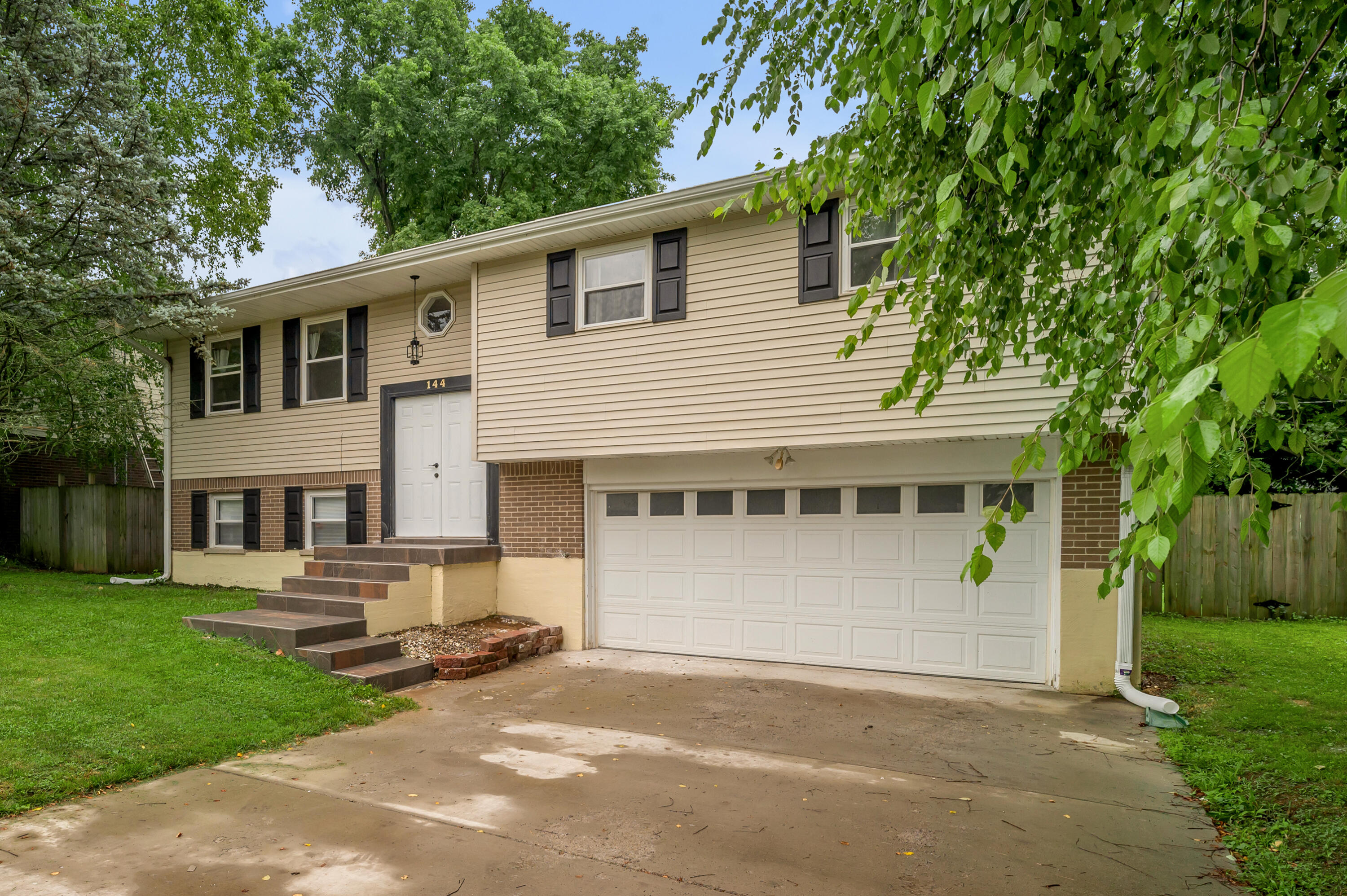 144 Shannon Parkway Property Photo 3
