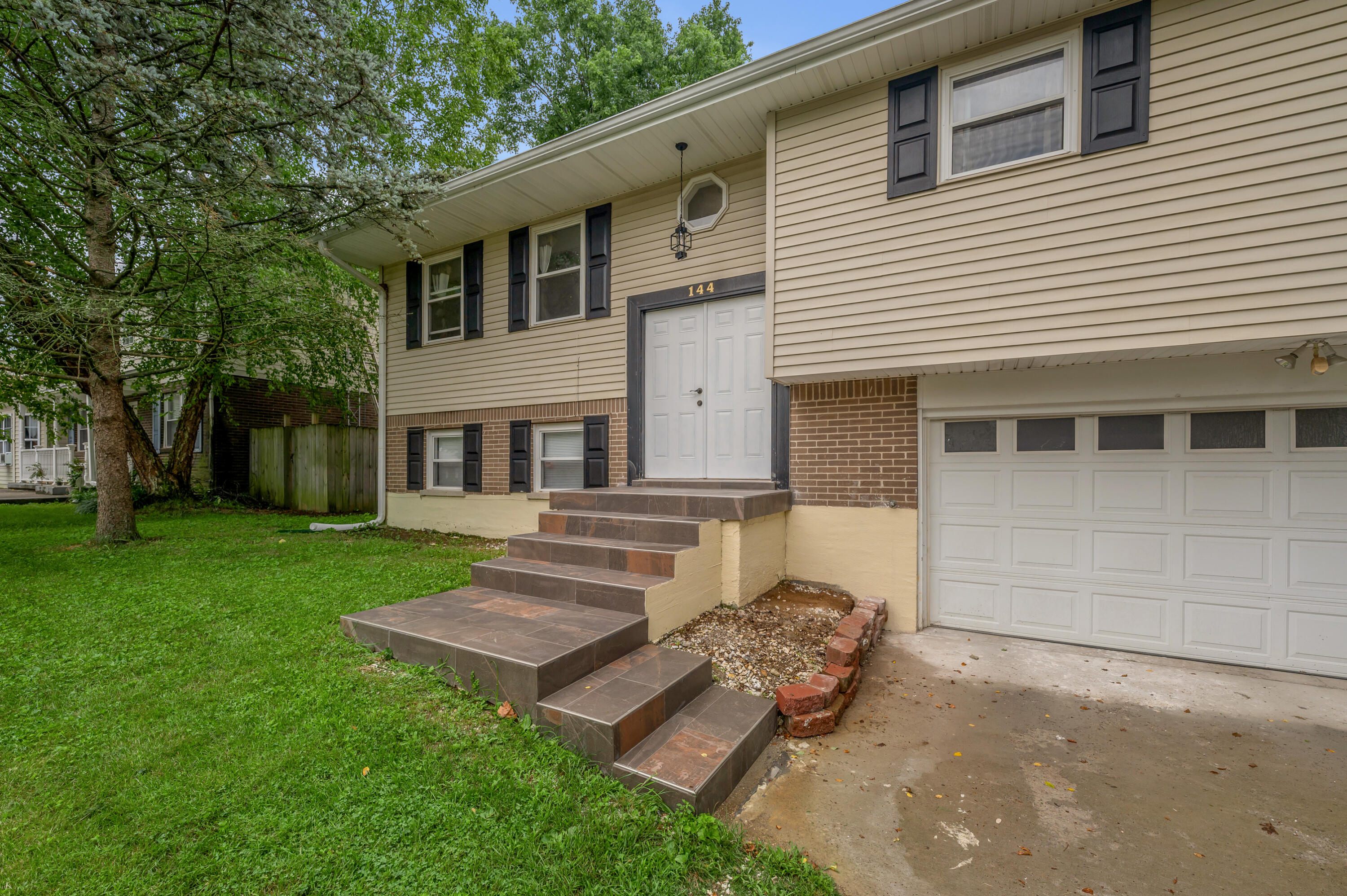 144 Shannon Parkway Property Photo 4
