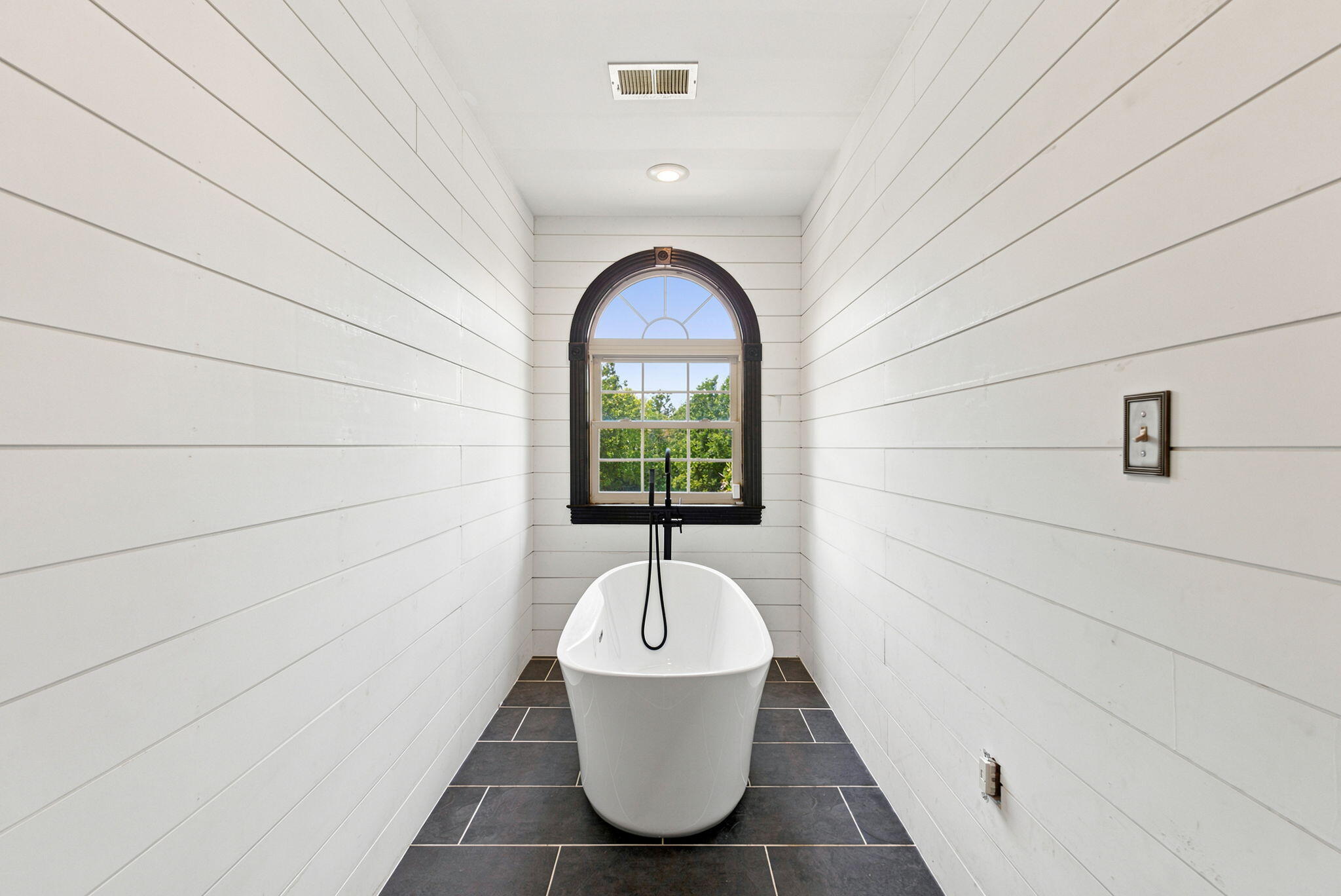 860 Wells Landing Road Property Photo 33