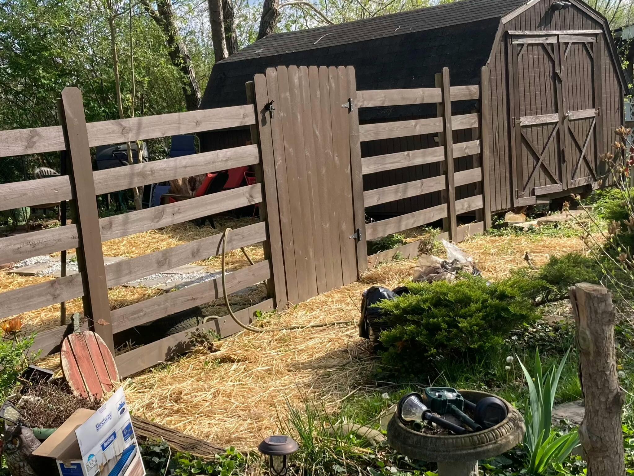 102 Davis Street Property Photo 4