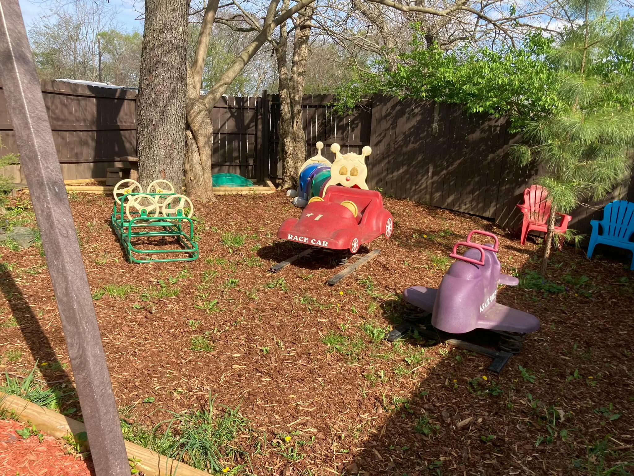102 Davis Street Property Photo 8